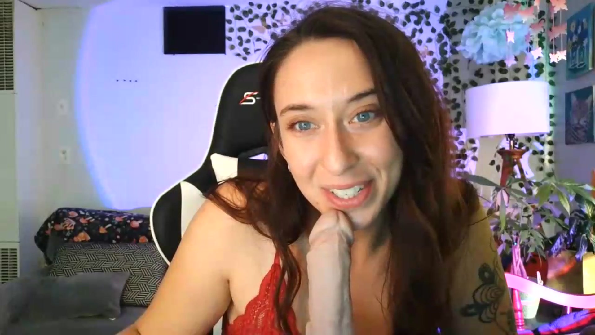 Gallery image thumbnail from Honey_luxxx's myfreecams stream on, 09/01/2026, 20:40 image 7 of 20