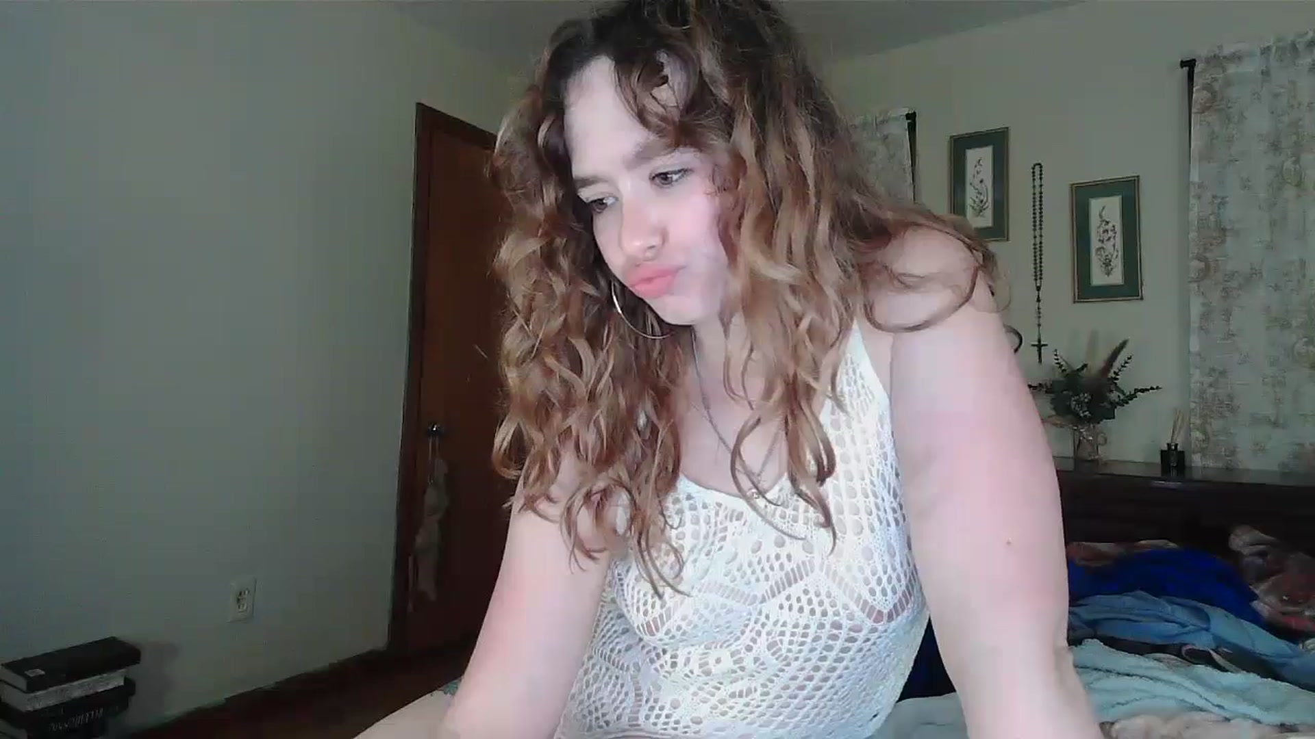 Gallery image thumbnail from Honeyandroses's myfreecams stream on, 06/08/2024, 02:42 image 8 of 20