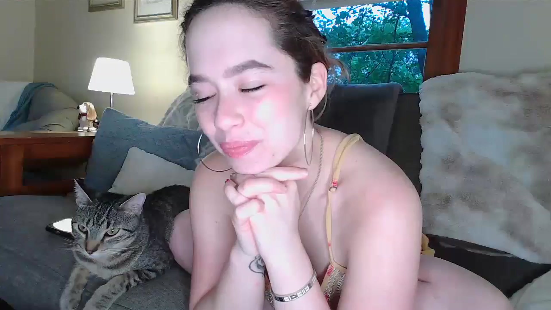 Gallery image thumbnail from Honeyandroses's myfreecams stream on, 06/09/2024, 24:53 image 18 of 20