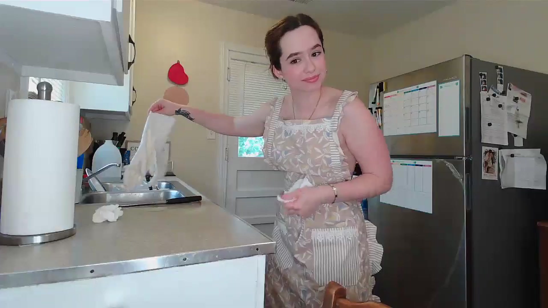 Gallery image thumbnail from Honeyandroses's myfreecams stream on, 06/10/2024, 23:13 image 19 of 20