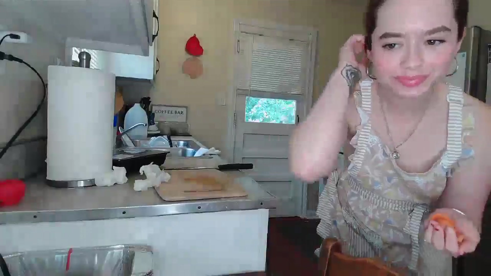 Gallery image thumbnail from Honeyandroses's myfreecams stream on, 06/10/2024, 23:13 image 14 of 20