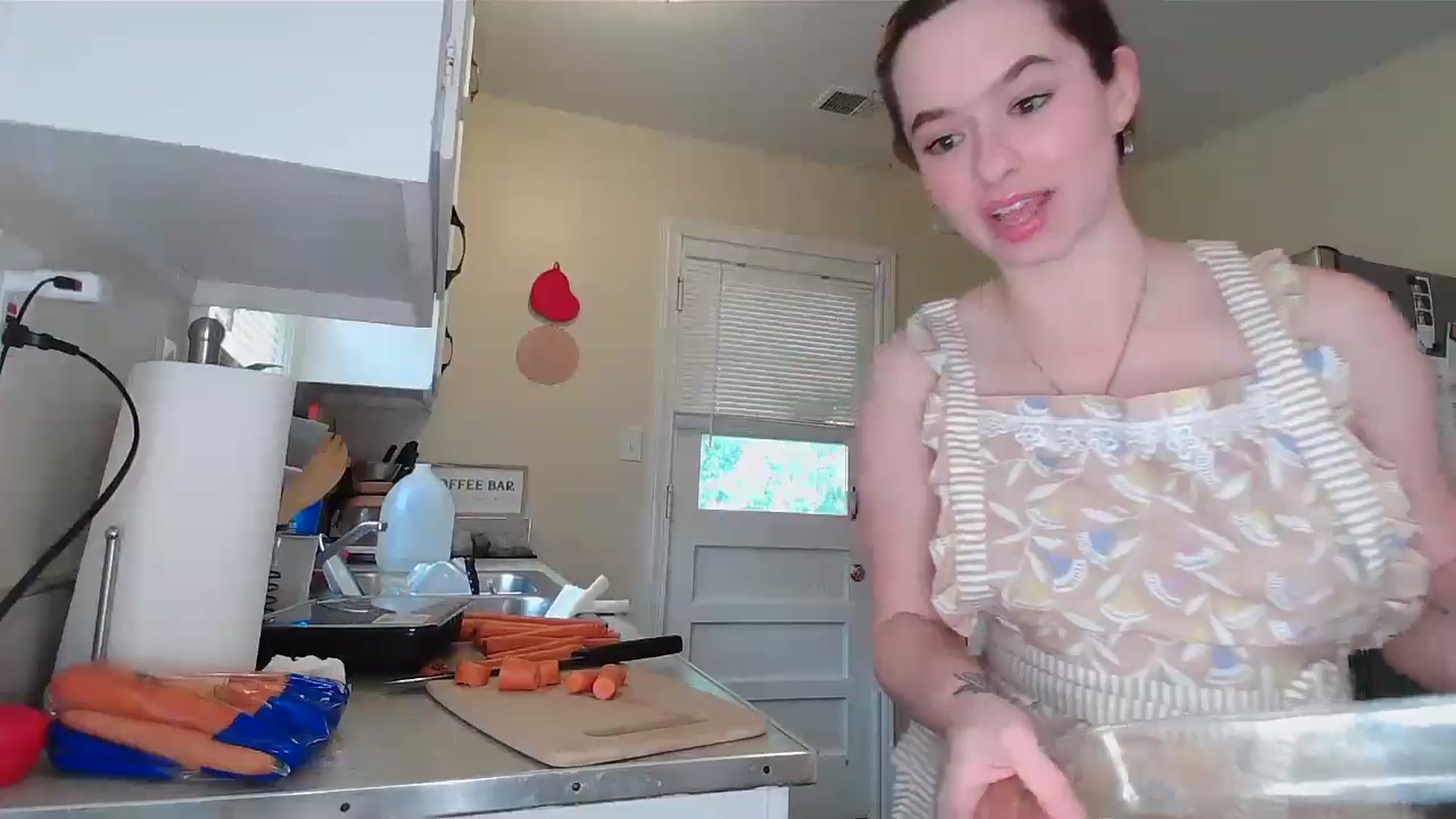 Gallery image thumbnail from Honeyandroses's myfreecams stream on, 06/10/2024, 23:13 image 5 of 20