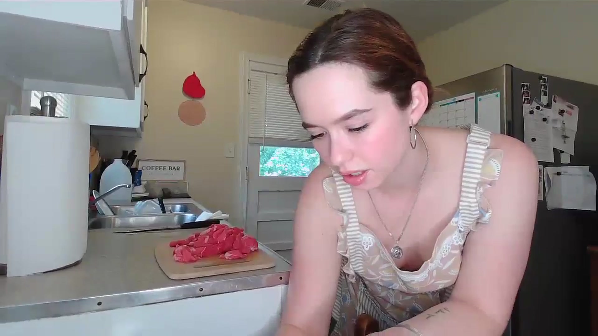 Gallery image thumbnail from Honeyandroses's myfreecams stream on, 06/10/2024, 23:13 image 18 of 20