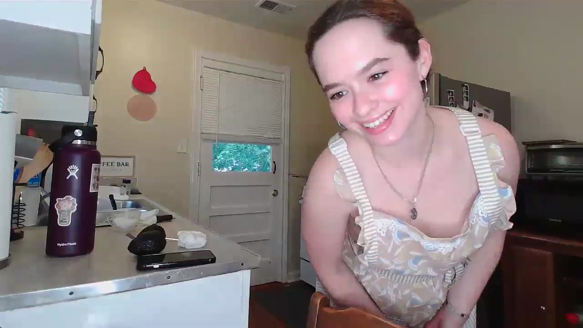 Gallery image thumbnail from Honeyandroses's myfreecams stream on, 06/10/2024, 23:55 image 20 of 20
