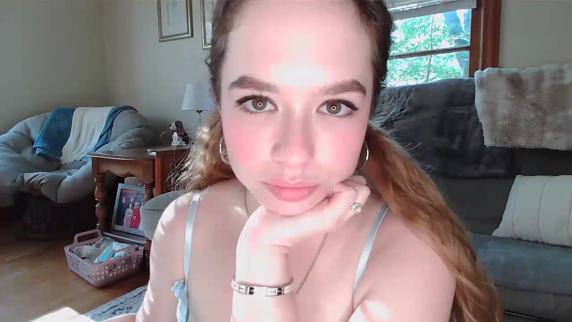 Gallery image thumbnail from Honeyandroses's myfreecams stream on, 06/11/2024, 23:19 image 5 of 20
