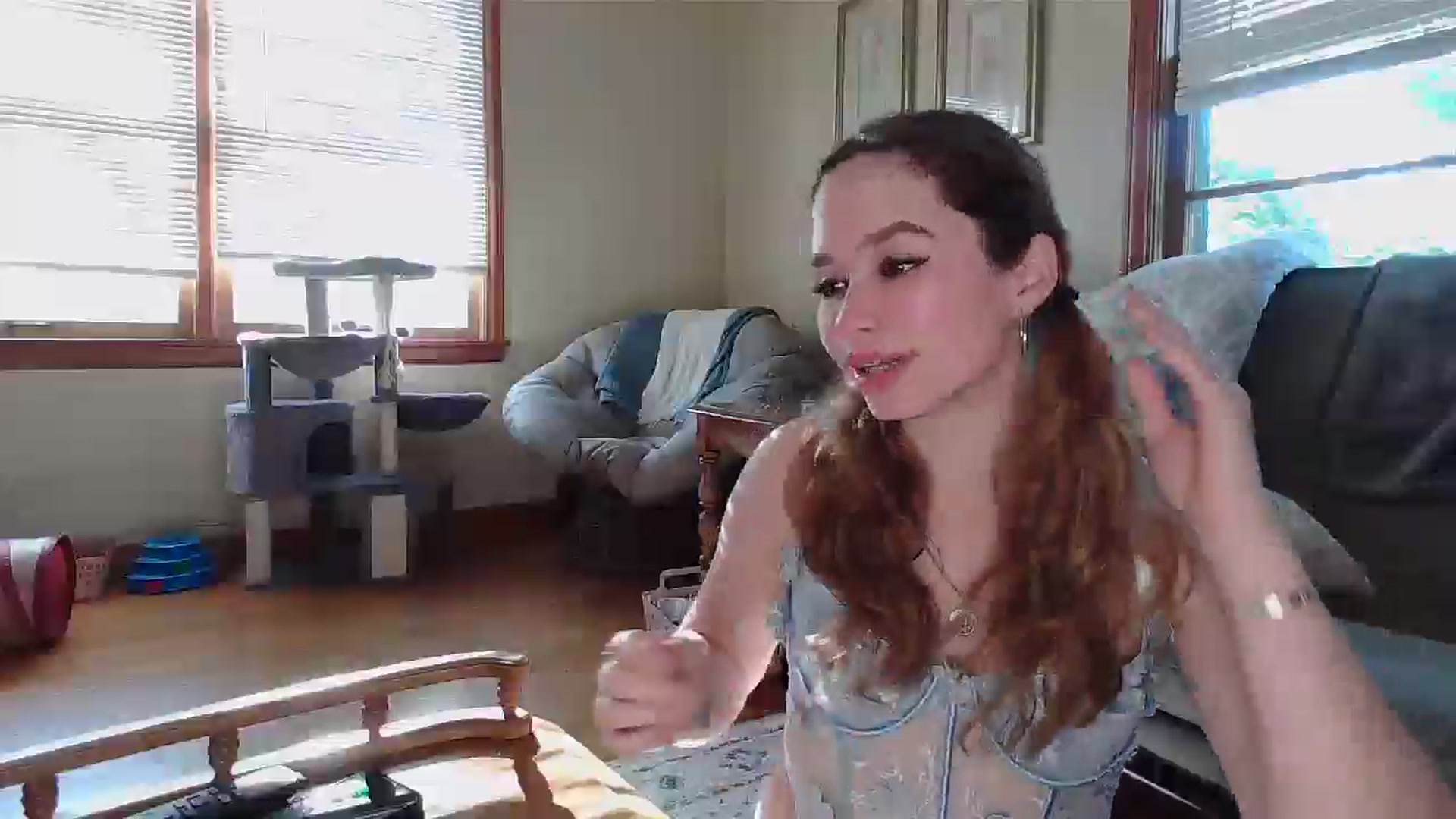 Gallery image thumbnail from Honeyandroses's myfreecams stream on, 06/11/2024, 23:19 image 19 of 20
