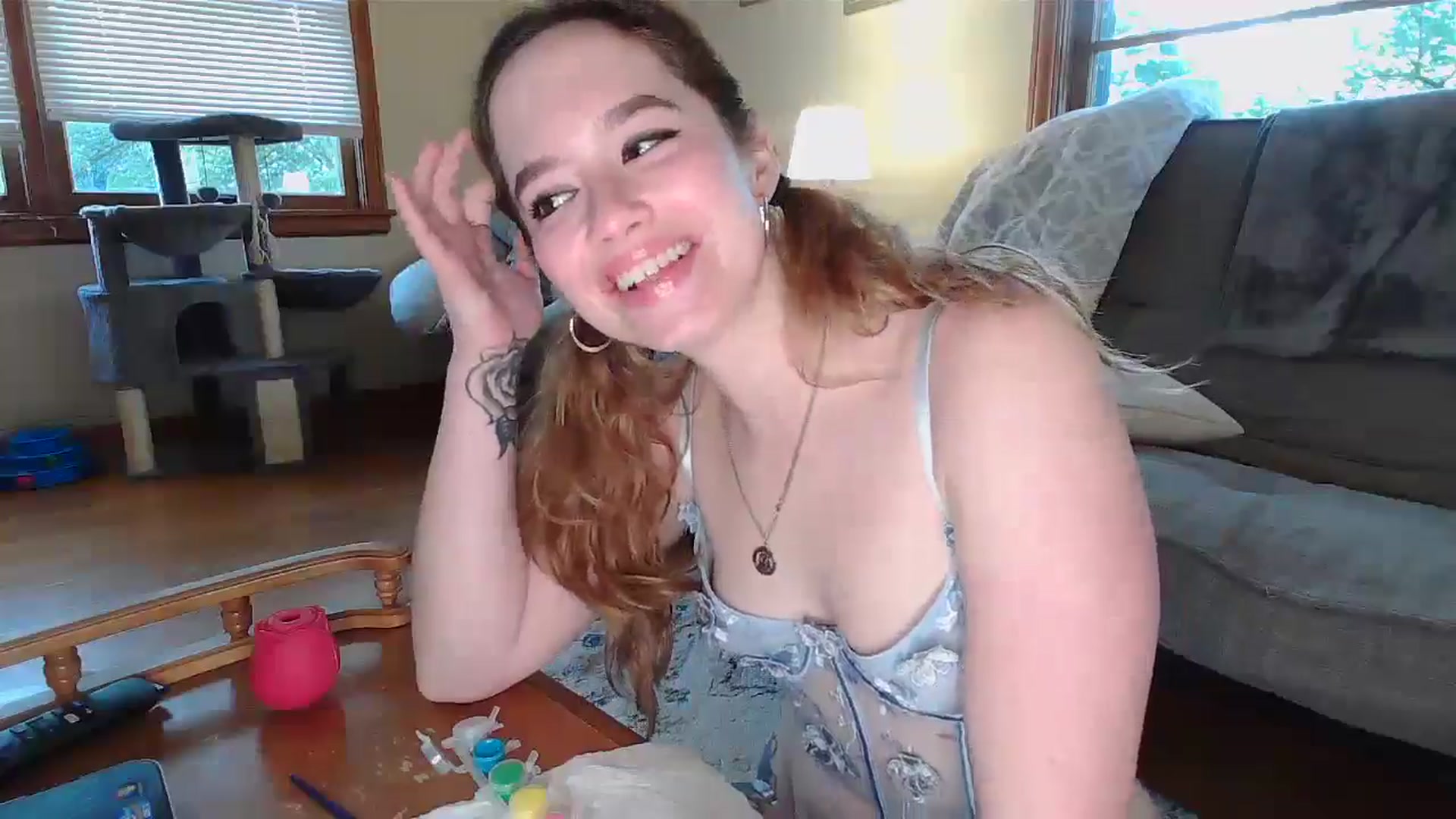 Gallery image thumbnail from Honeyandroses's myfreecams stream on, 06/12/2024, 24:22 image 18 of 20