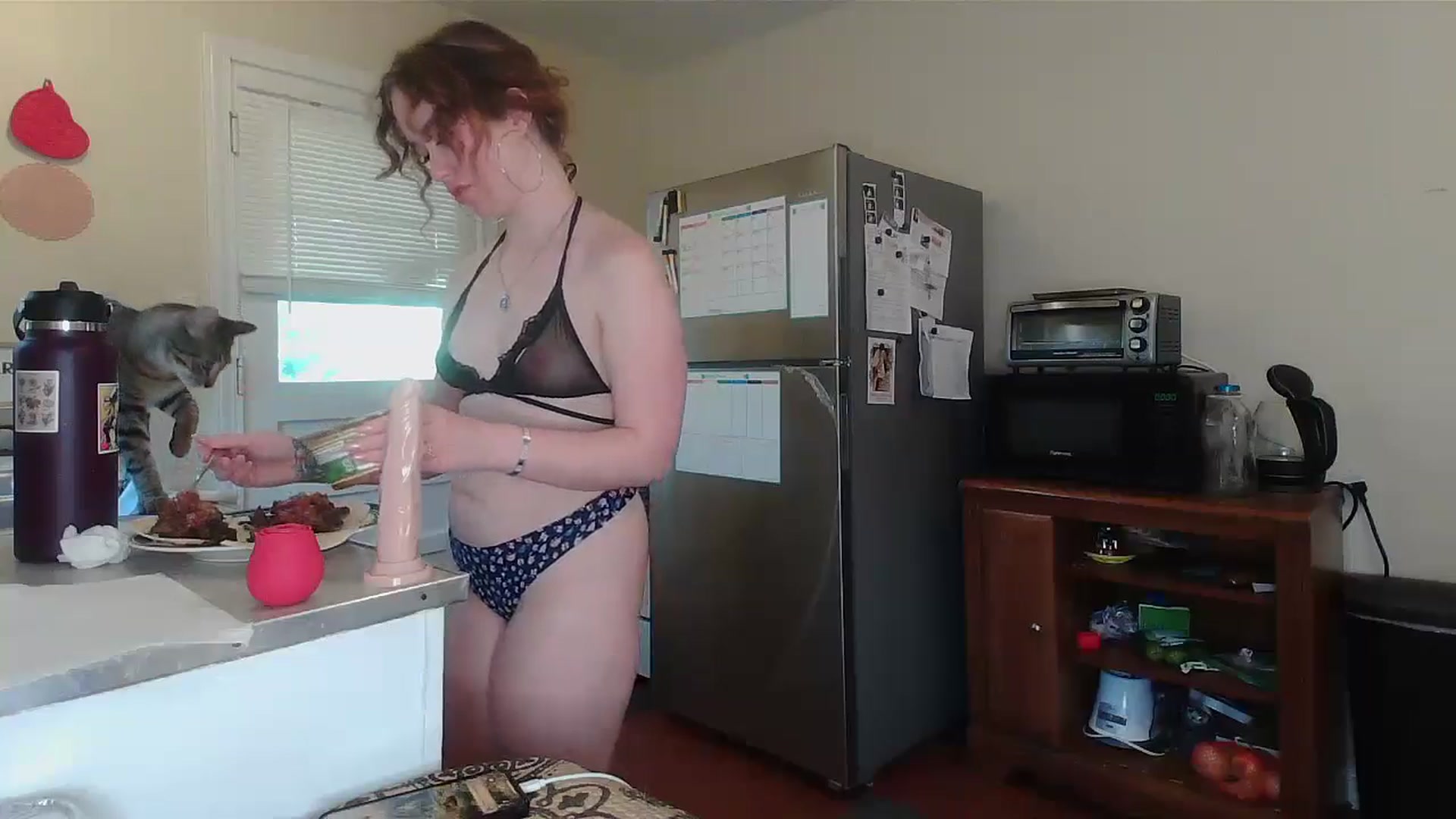 Gallery image thumbnail from Honeyandroses's myfreecams stream on, 06/13/2024, 23:57 image 19 of 20
