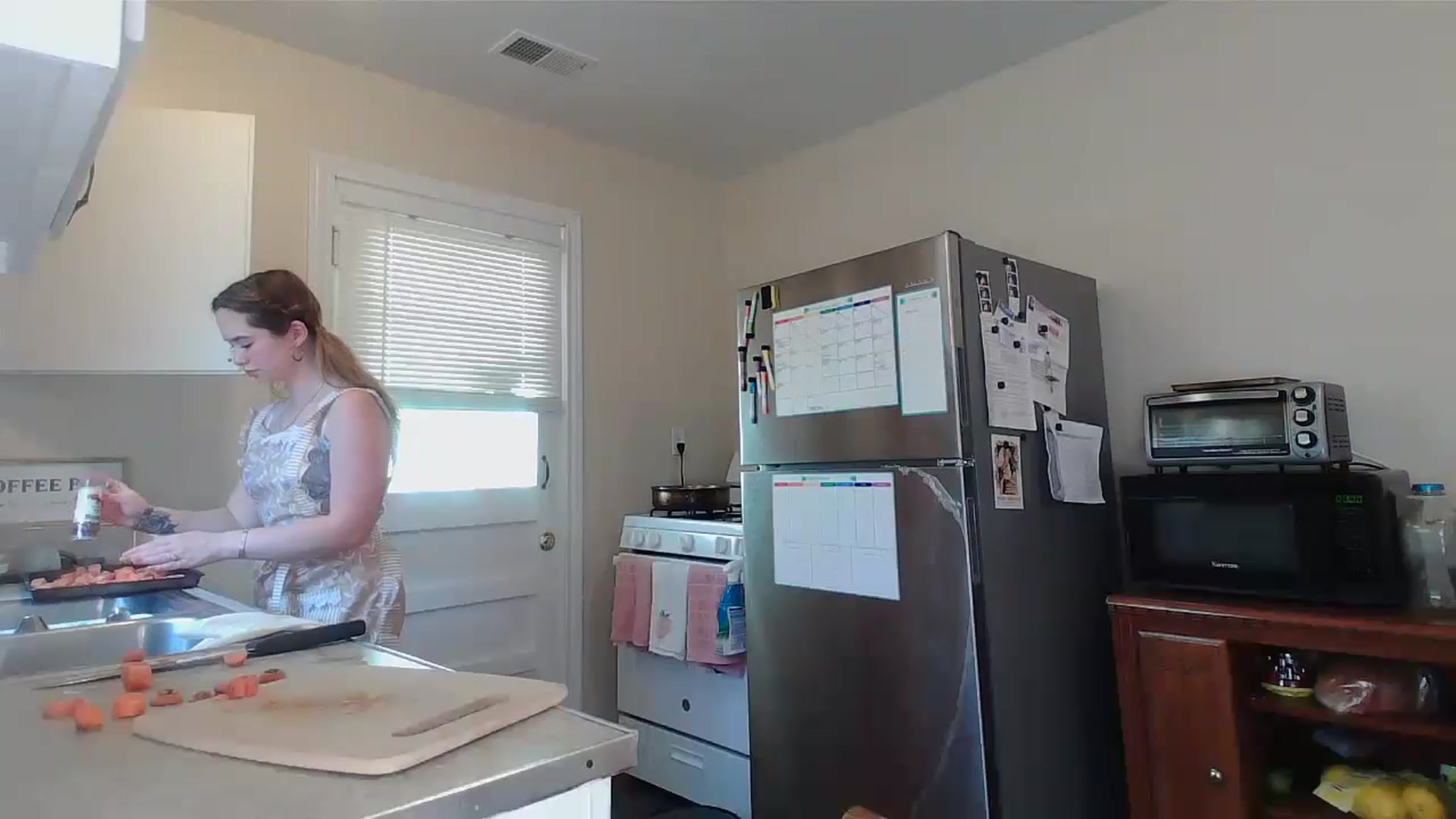 Gallery image thumbnail from Honeyandroses's myfreecams stream on, 06/17/2024, 22:42 image 9 of 20