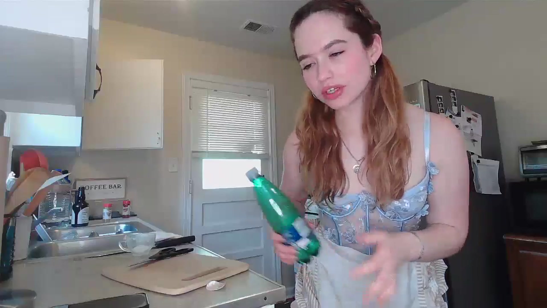 Gallery image thumbnail from Honeyandroses's myfreecams stream on, 06/17/2024, 22:42 image 16 of 20