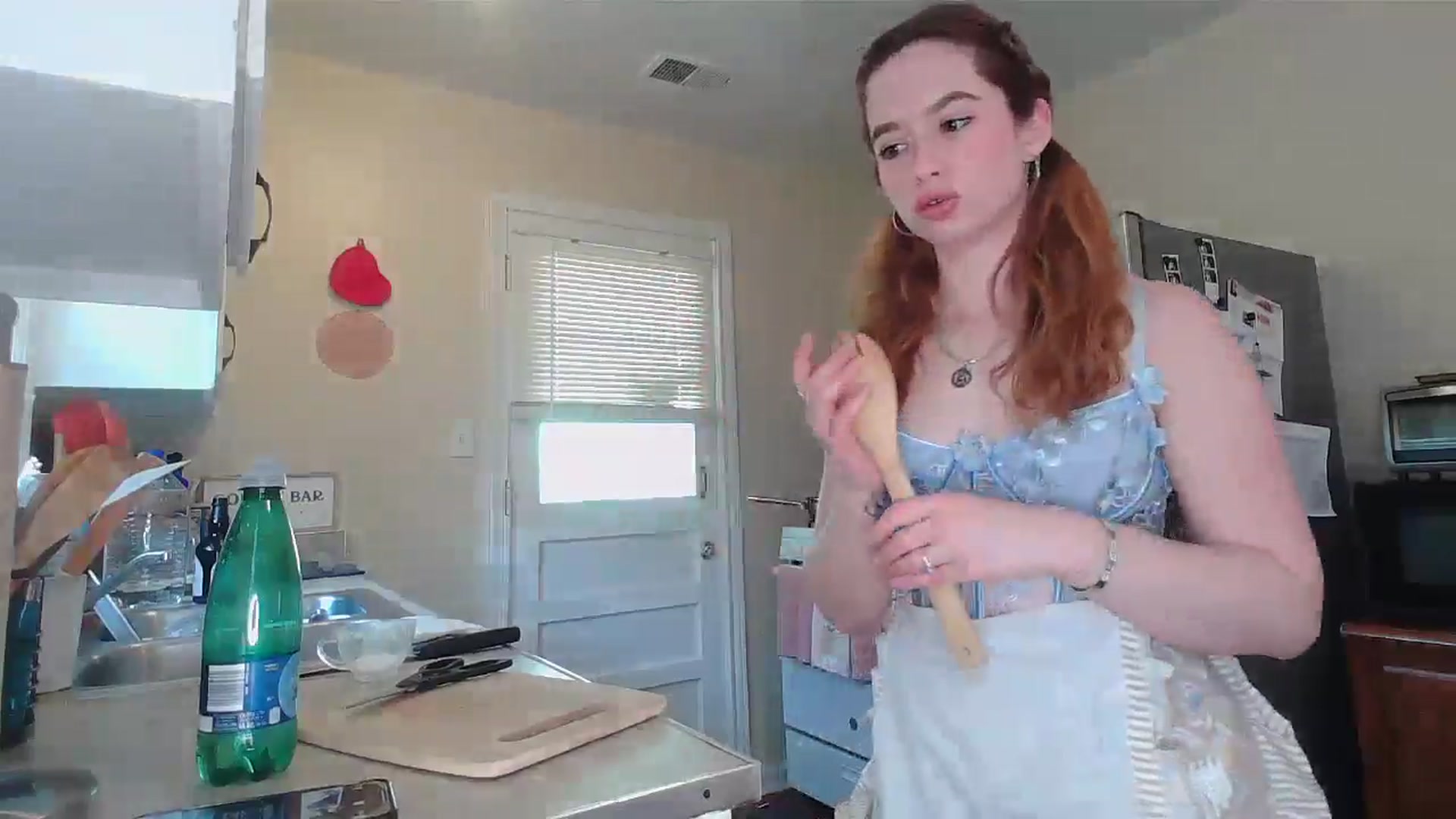 Gallery image thumbnail from Honeyandroses's myfreecams stream on, 06/17/2024, 22:42 image 15 of 20