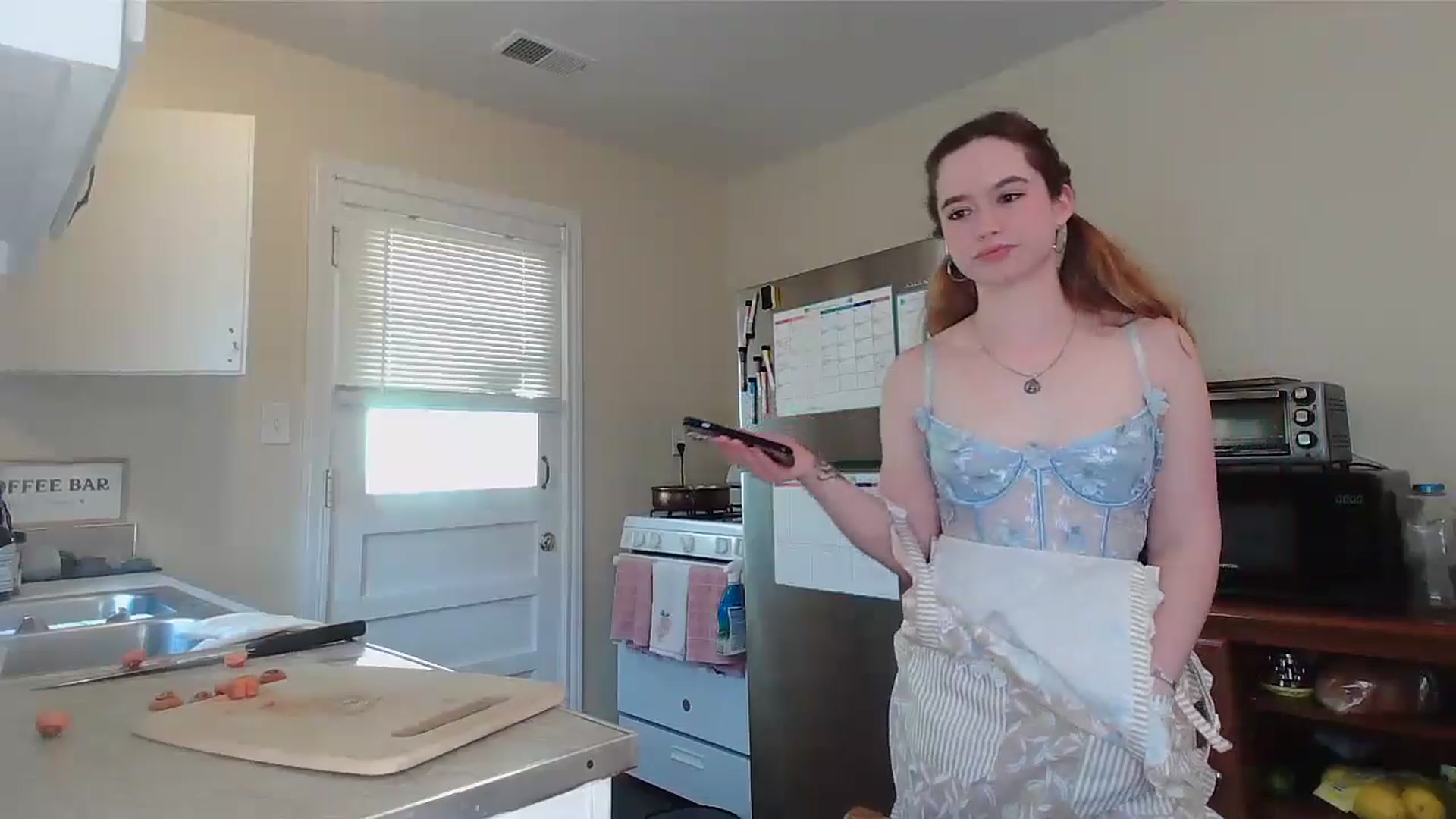 Gallery image thumbnail from Honeyandroses's myfreecams stream on, 06/17/2024, 22:42 image 10 of 20