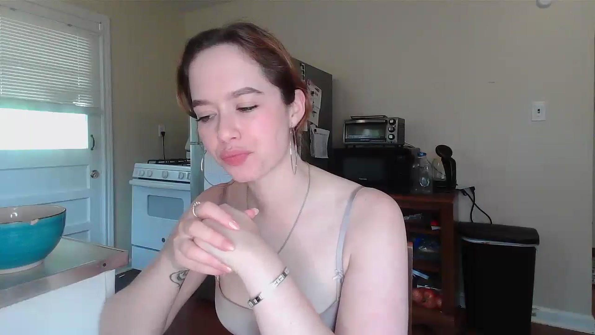 Gallery image thumbnail from Honeyandroses's myfreecams stream on, 06/22/2024, 23:58 image 6 of 20