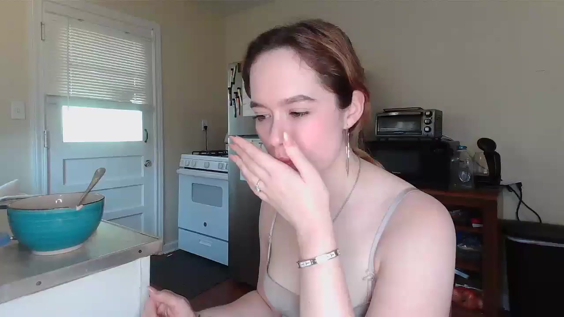 Gallery image thumbnail from Honeyandroses's myfreecams stream on, 06/22/2024, 23:58 image 2 of 20
