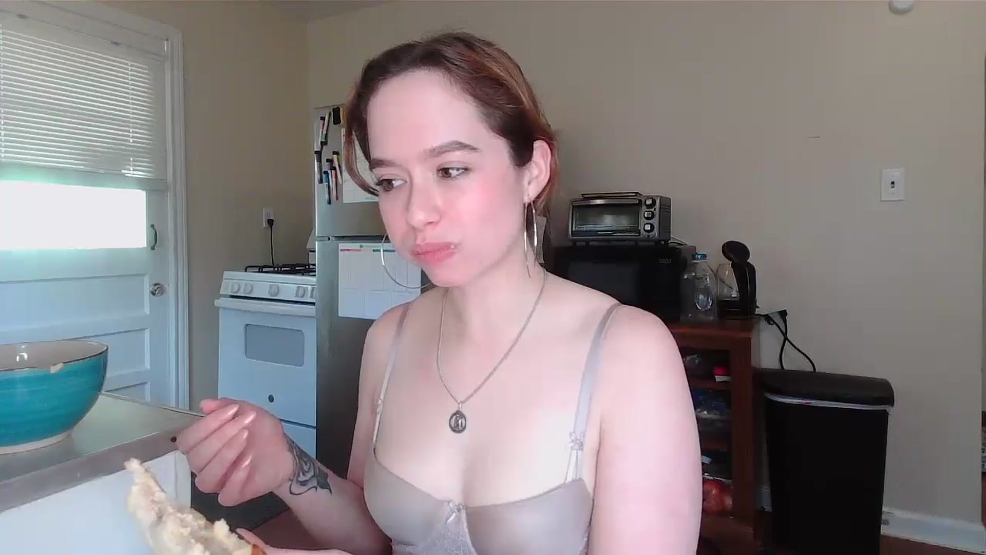 Gallery image thumbnail from Honeyandroses's myfreecams stream on, 06/22/2024, 23:58 image 5 of 20