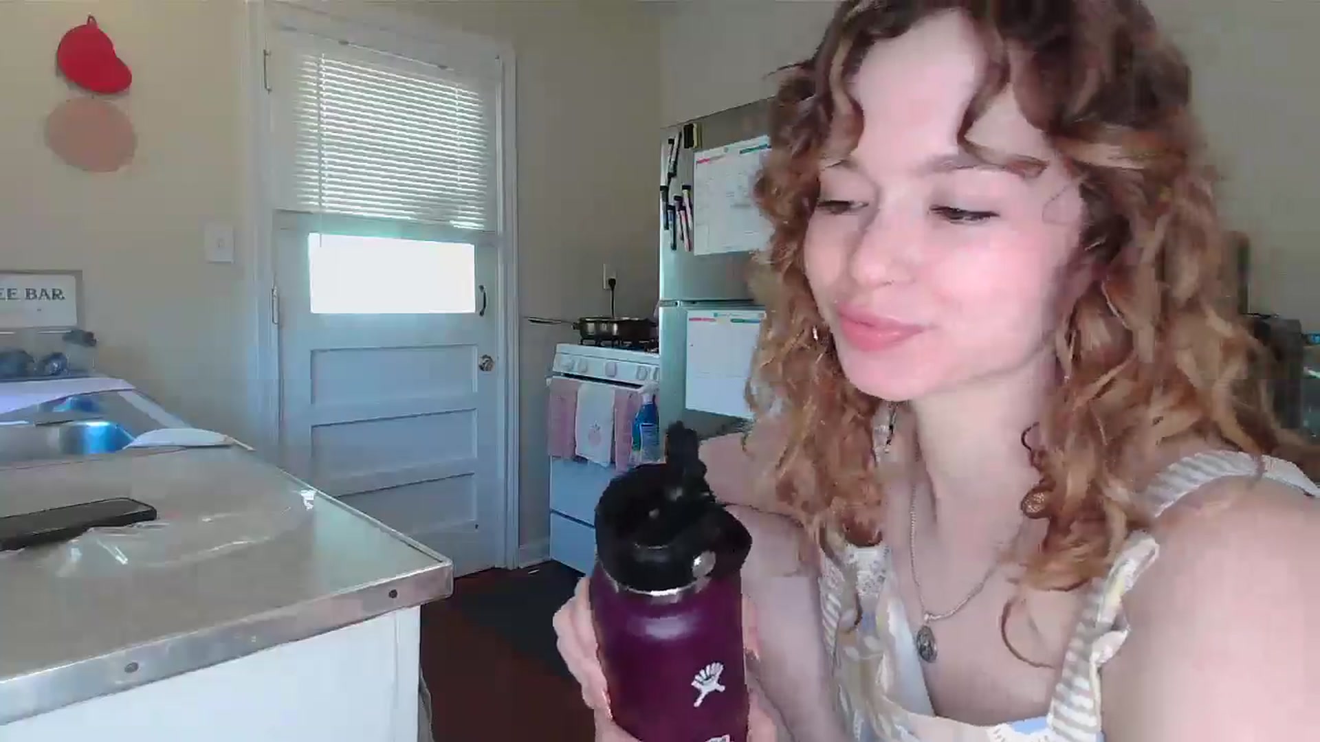 Gallery image thumbnail from Honeyandroses's myfreecams stream on, 06/24/2024, 21:58 image 5 of 20
