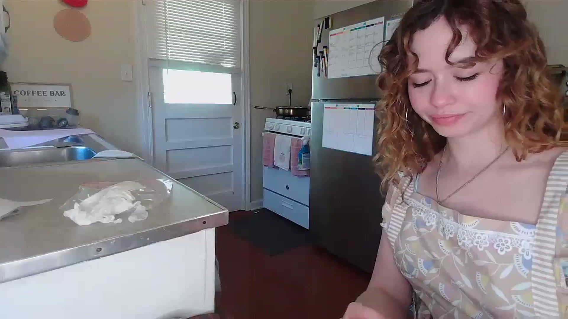 Gallery image thumbnail from Honeyandroses's myfreecams stream on, 06/24/2024, 21:58 image 8 of 20