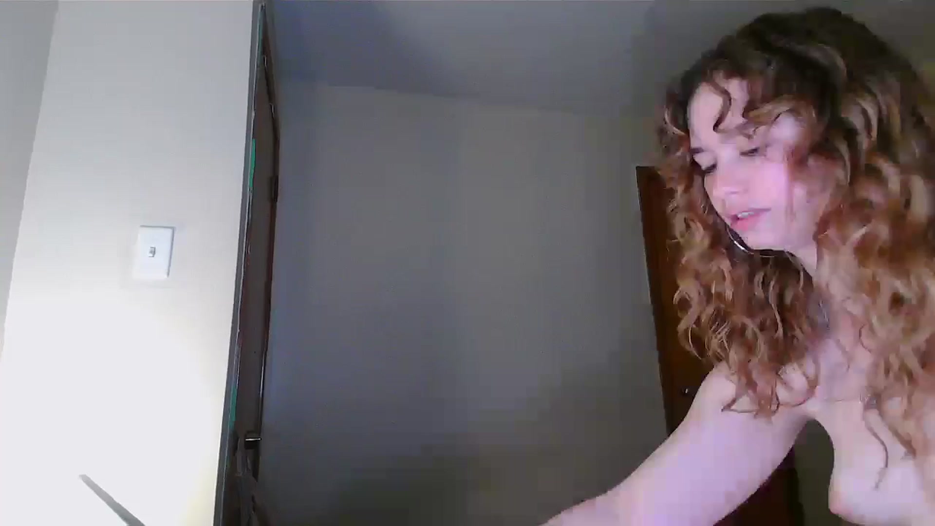Gallery image thumbnail from Honeyandroses's myfreecams stream on, 06/25/2024, 02:03 image 13 of 20