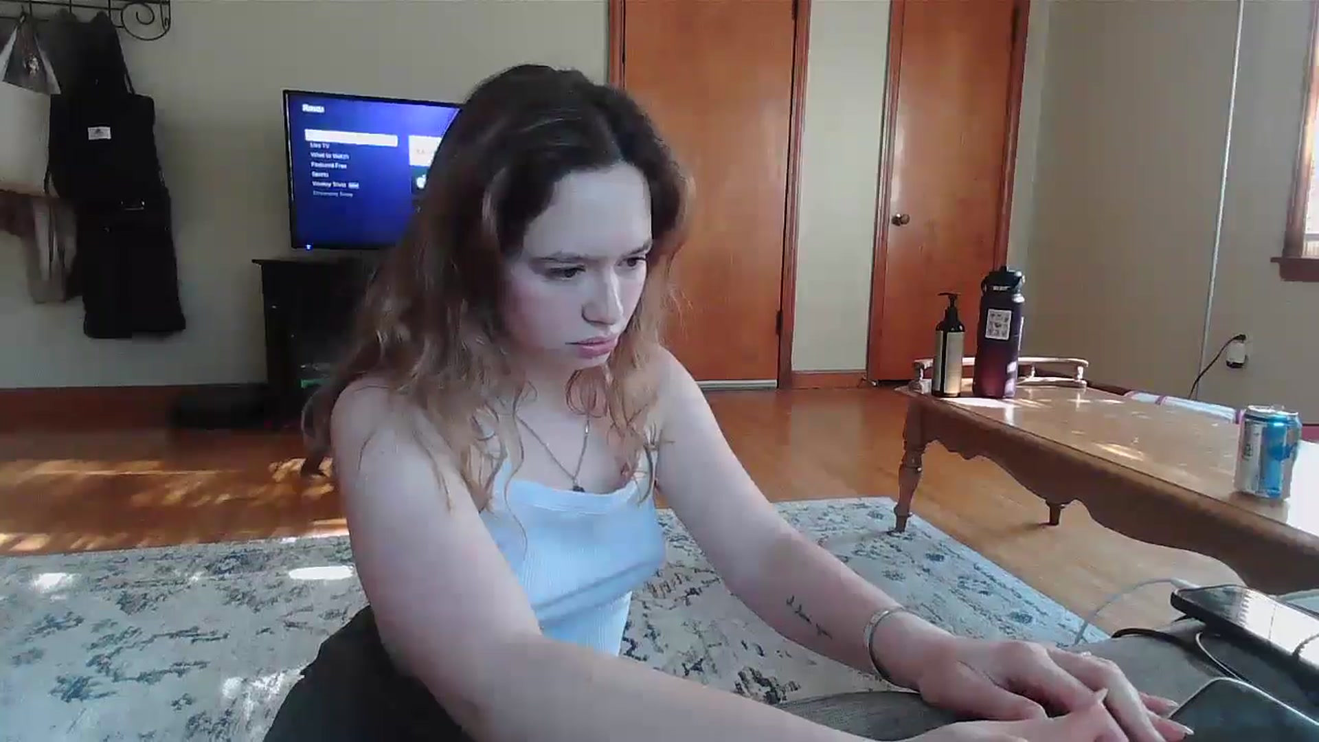 Gallery image thumbnail from Honeyandroses's myfreecams stream on, 06/27/2024, 23:49 image 15 of 20