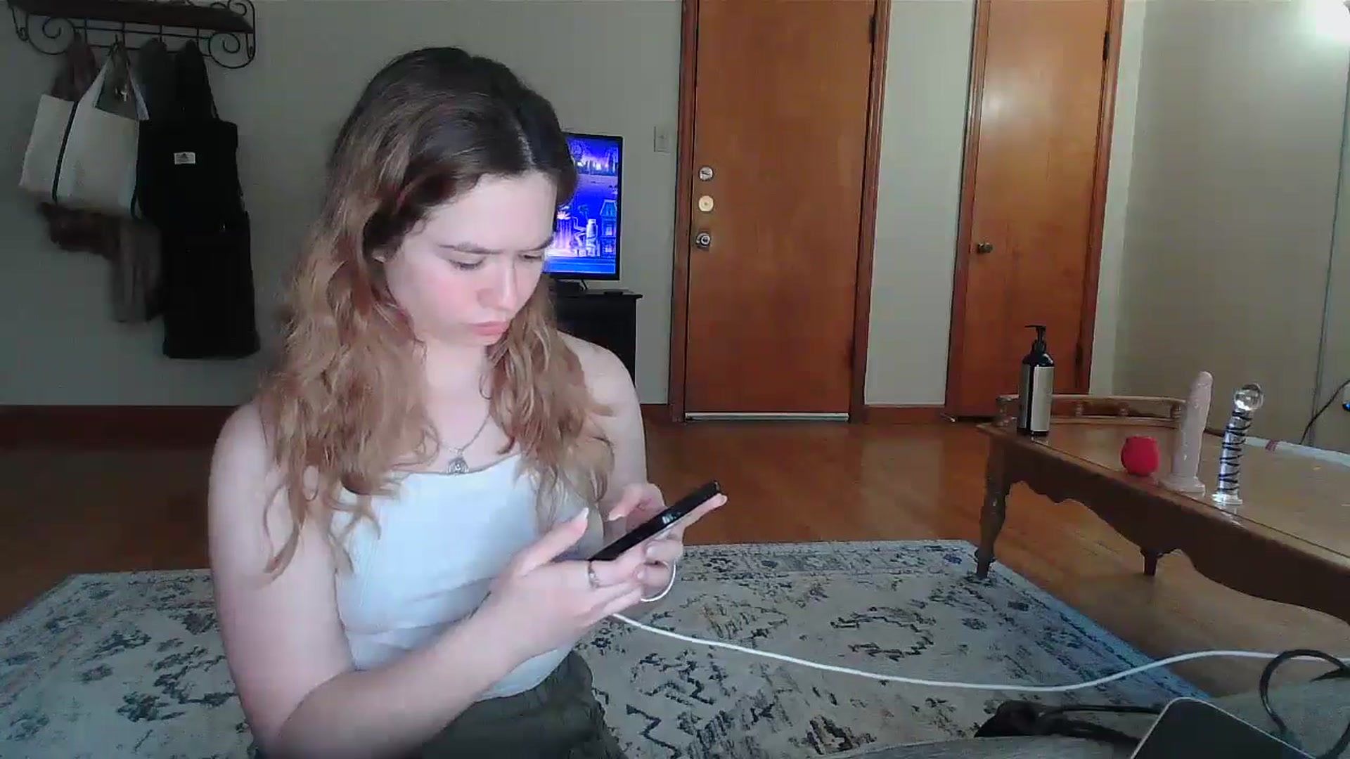 Gallery image thumbnail from Honeyandroses's myfreecams stream on, 06/28/2024, 01:01 image 16 of 20