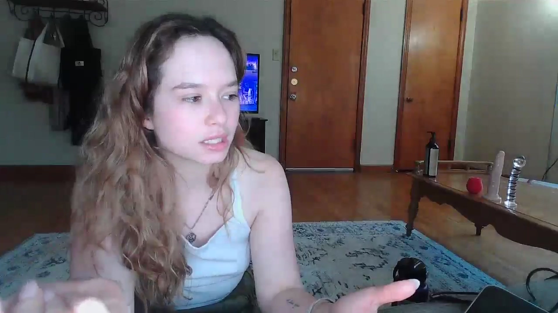 Gallery image thumbnail from Honeyandroses's myfreecams stream on, 06/28/2024, 01:01 image 10 of 20