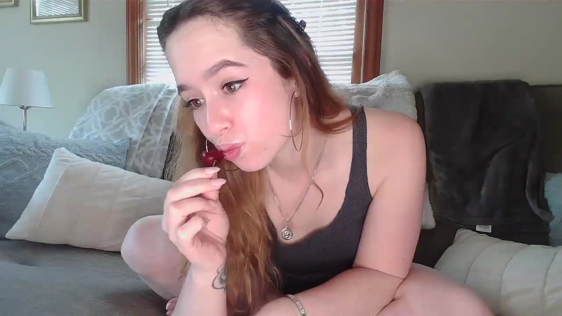 Gallery image thumbnail from Honeyandroses's myfreecams stream on, 06/29/2024, 19:07 image 3 of 20