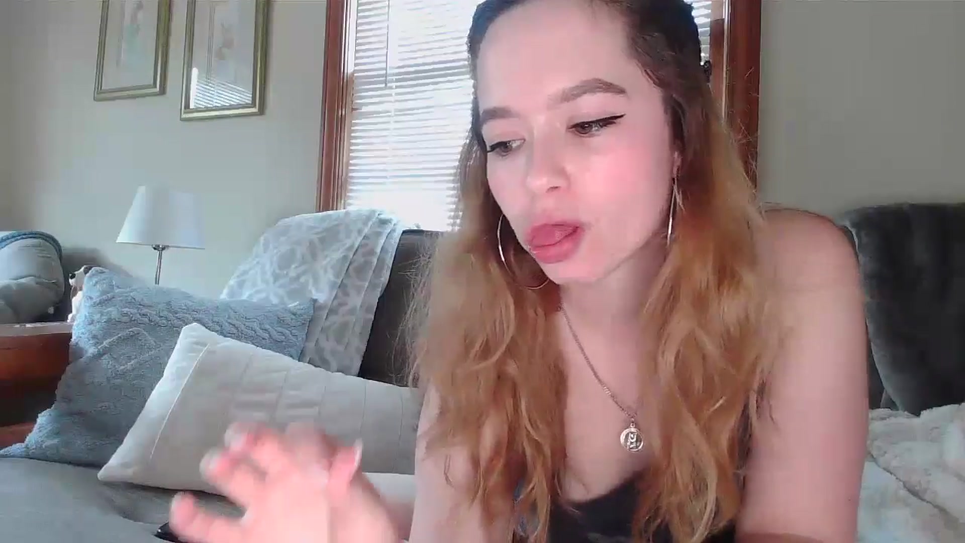 Gallery image thumbnail from Honeyandroses's myfreecams stream on, 06/29/2024, 19:07 image 10 of 20