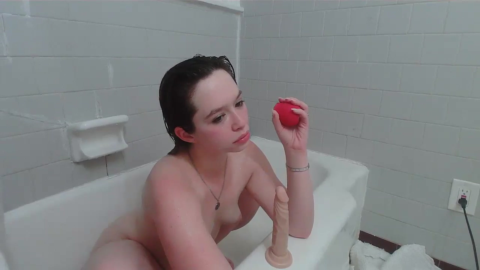 Gallery image thumbnail from Honeyandroses's myfreecams stream on, 07/03/2024, 01:56 image 19 of 20