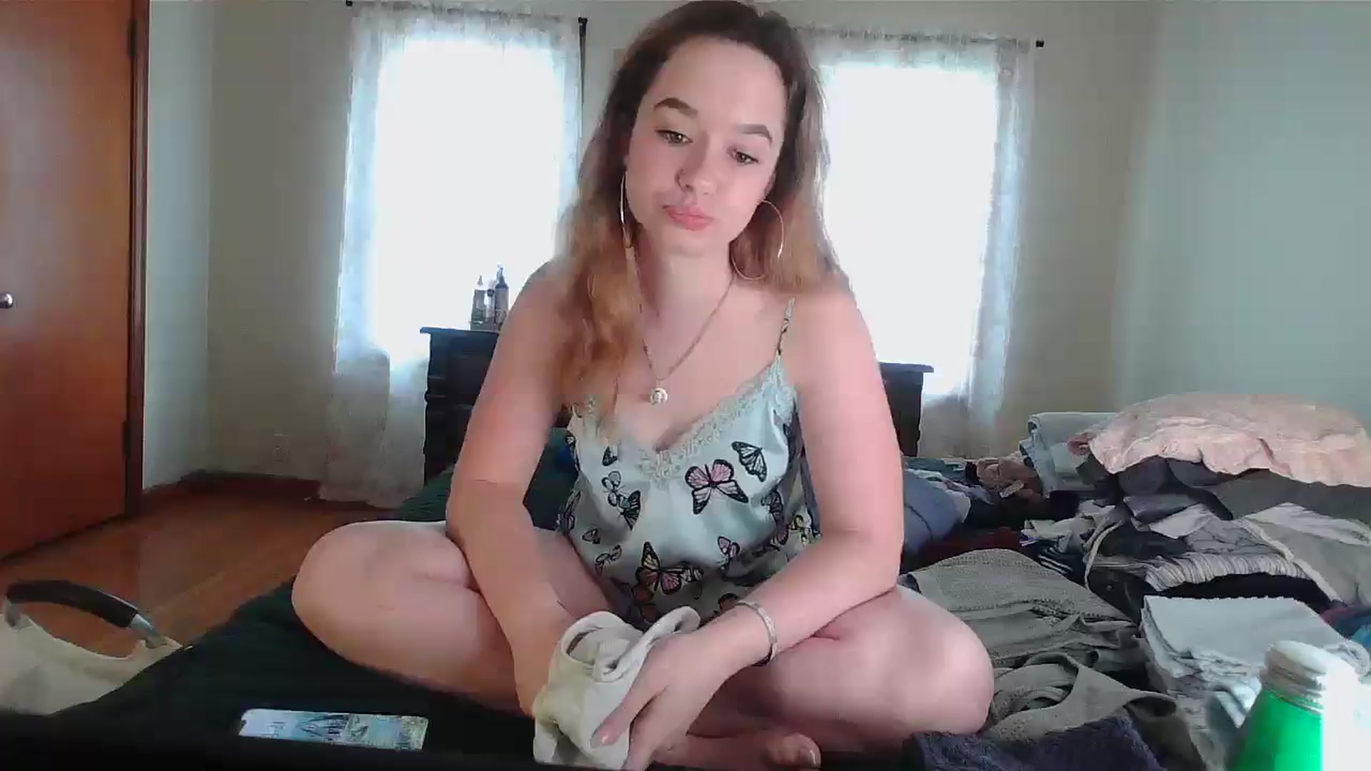 Gallery image thumbnail from Honeyandroses's myfreecams stream on, 07/04/2024, 21:07 image 12 of 20