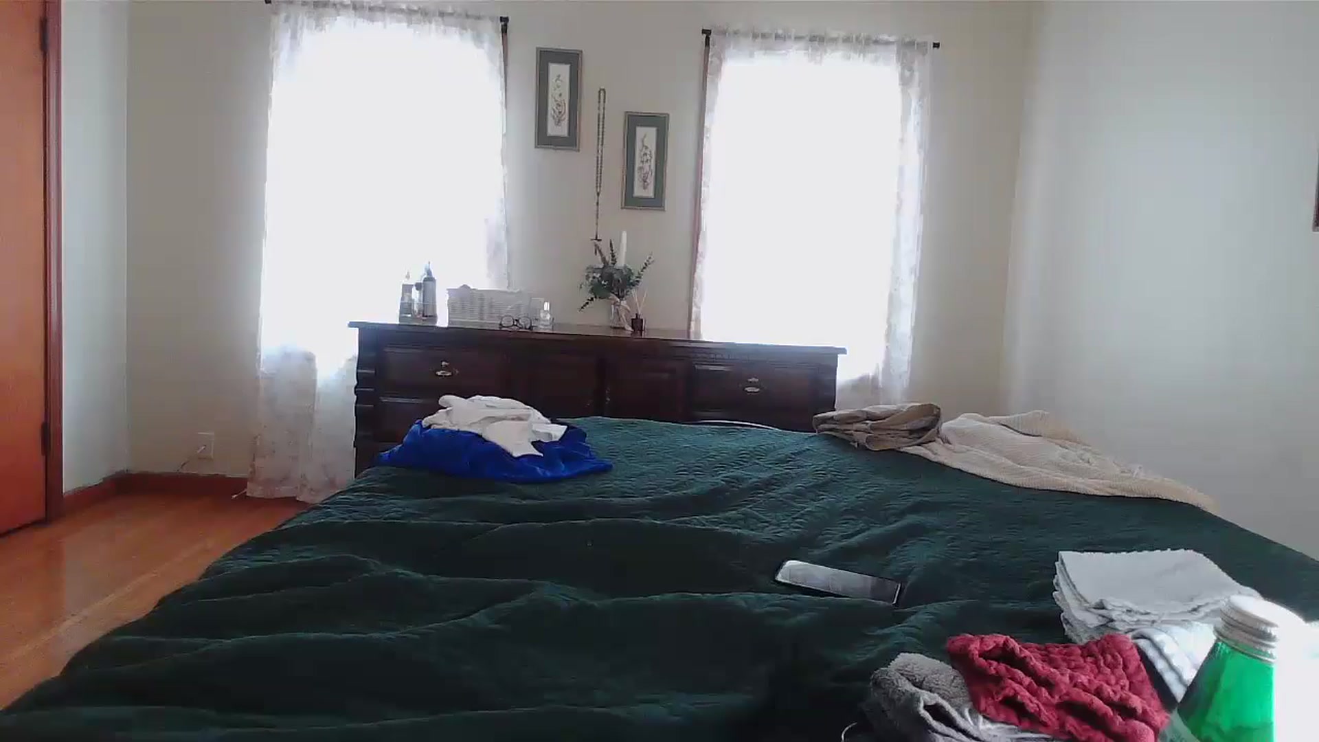 Gallery image thumbnail from Honeyandroses's myfreecams stream on, 07/04/2024, 21:07 image 18 of 20