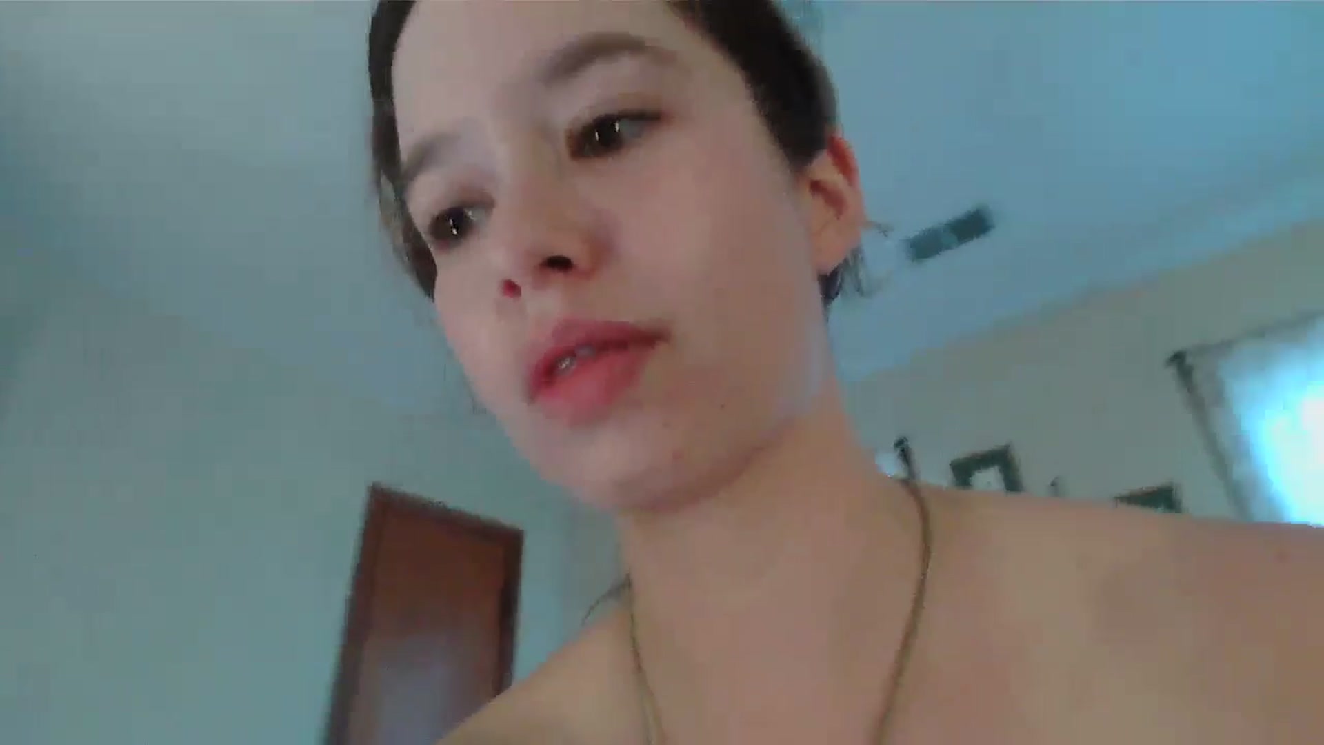 Gallery image thumbnail from Honeyandroses's myfreecams stream on, 07/07/2024, 24:21 image 15 of 20