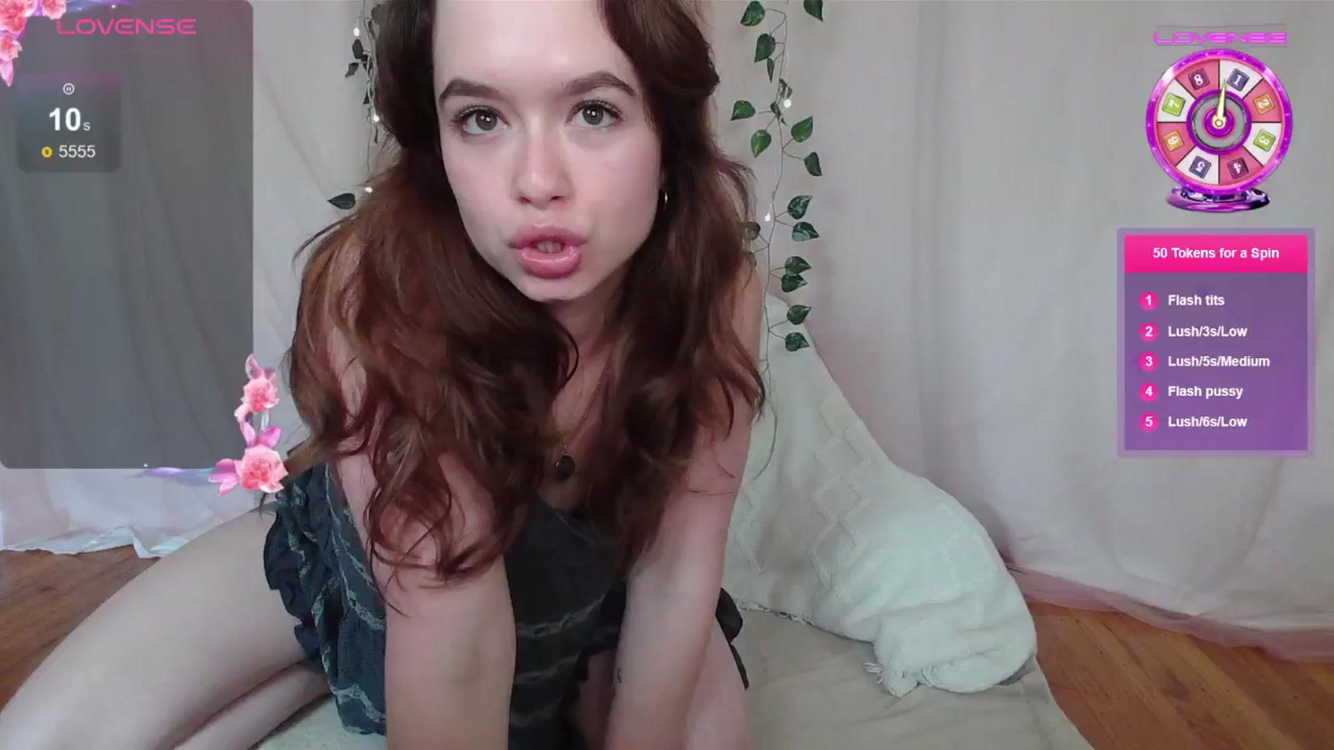 Gallery image thumbnail from Honeyandroses's myfreecams stream on, 07/28/2024, 24:10 image 6 of 20