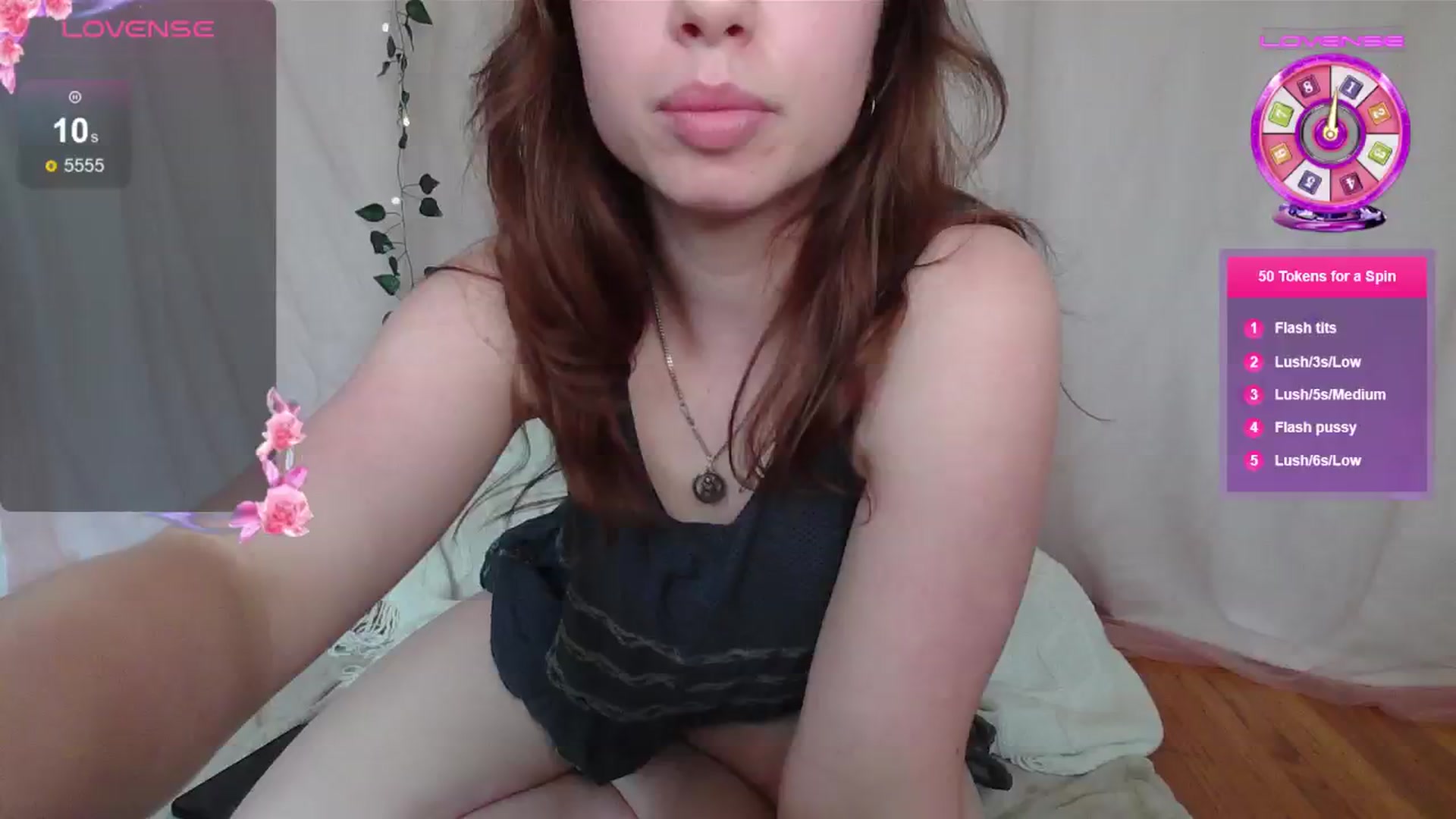 Gallery image thumbnail from Honeyandroses's myfreecams stream on, 07/28/2024, 24:10 image 8 of 20