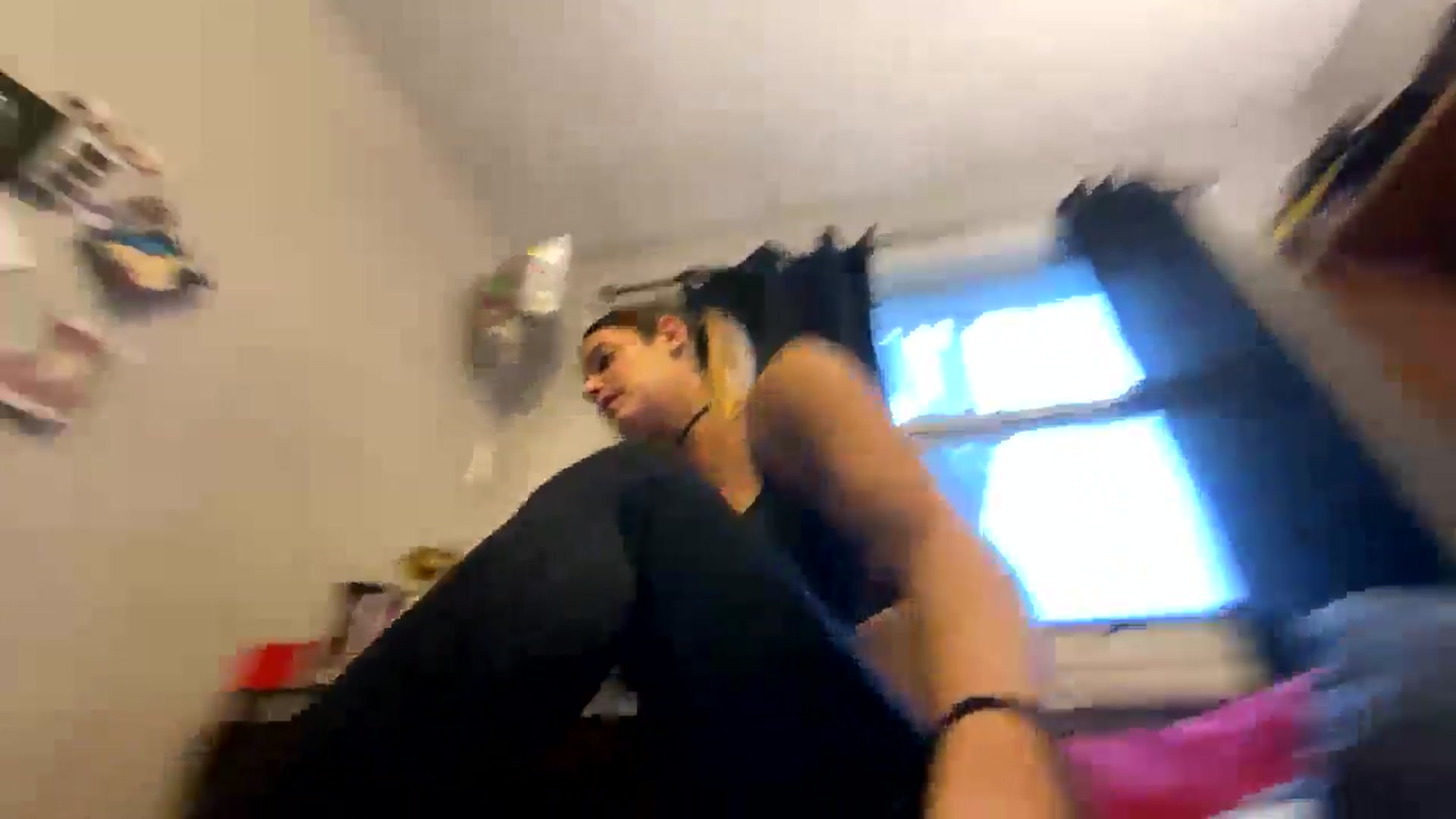 Gallery image thumbnail from Honeycunt's myfreecams stream on, 12/09/2024, 15:49 image 5 of 20