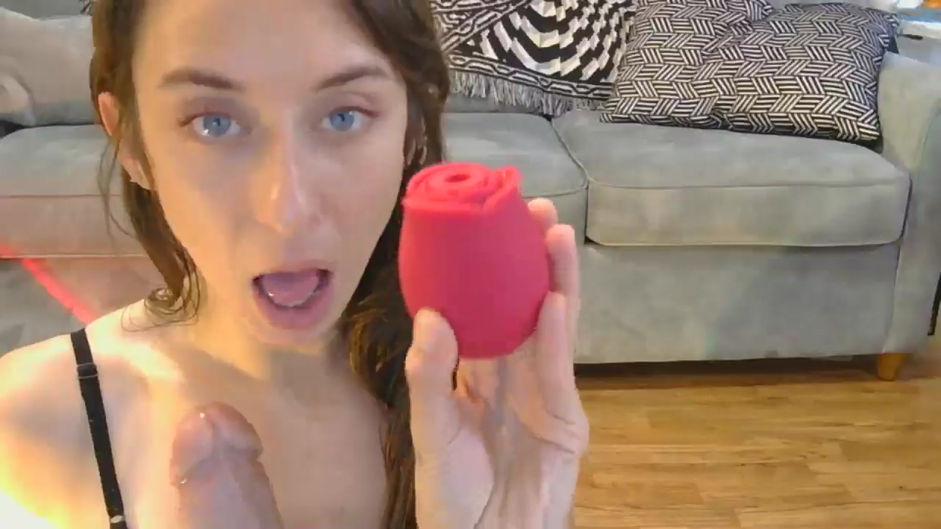 Gallery image thumbnail from HoneyinMay's myfreecams stream on, 09/22/2025, 18:47 image 8 of 20