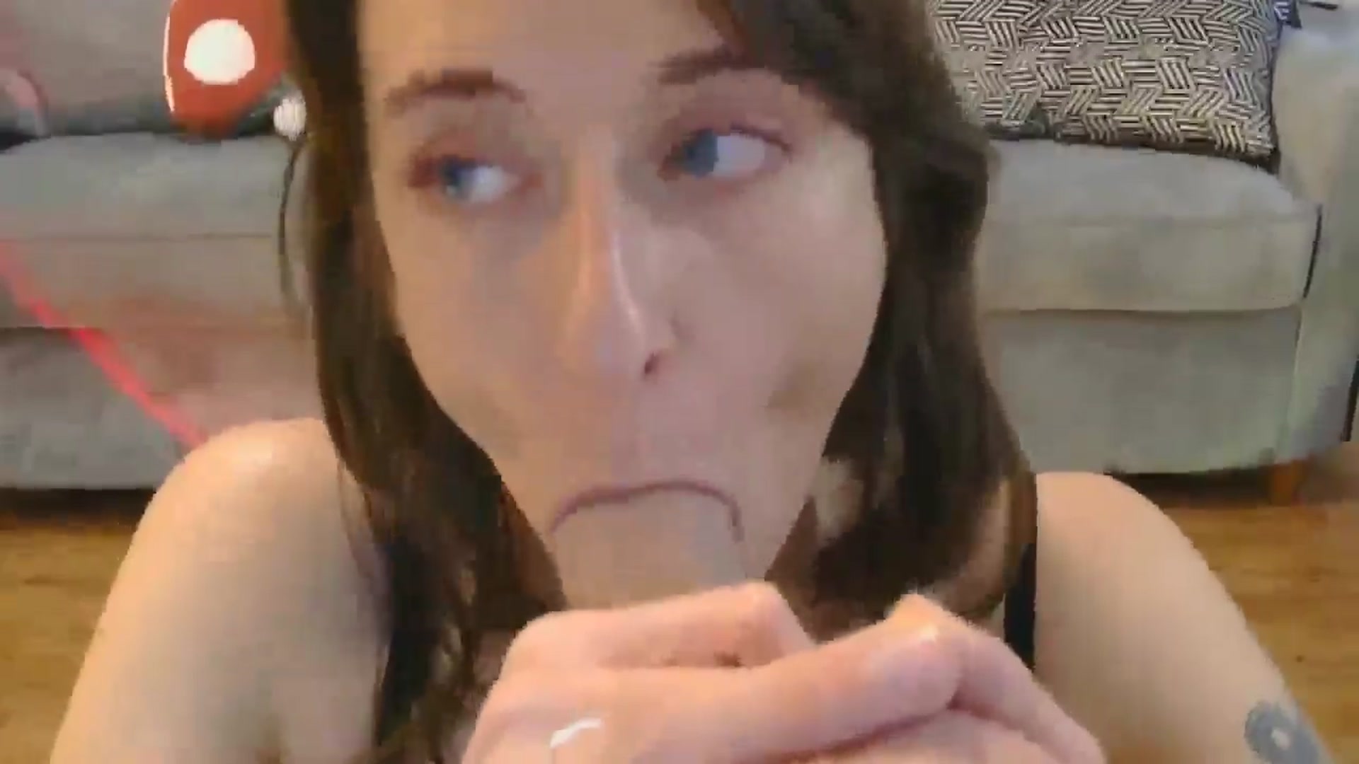 Gallery image thumbnail from HoneyinMay's myfreecams stream on, 09/22/2025, 18:47 image 17 of 20