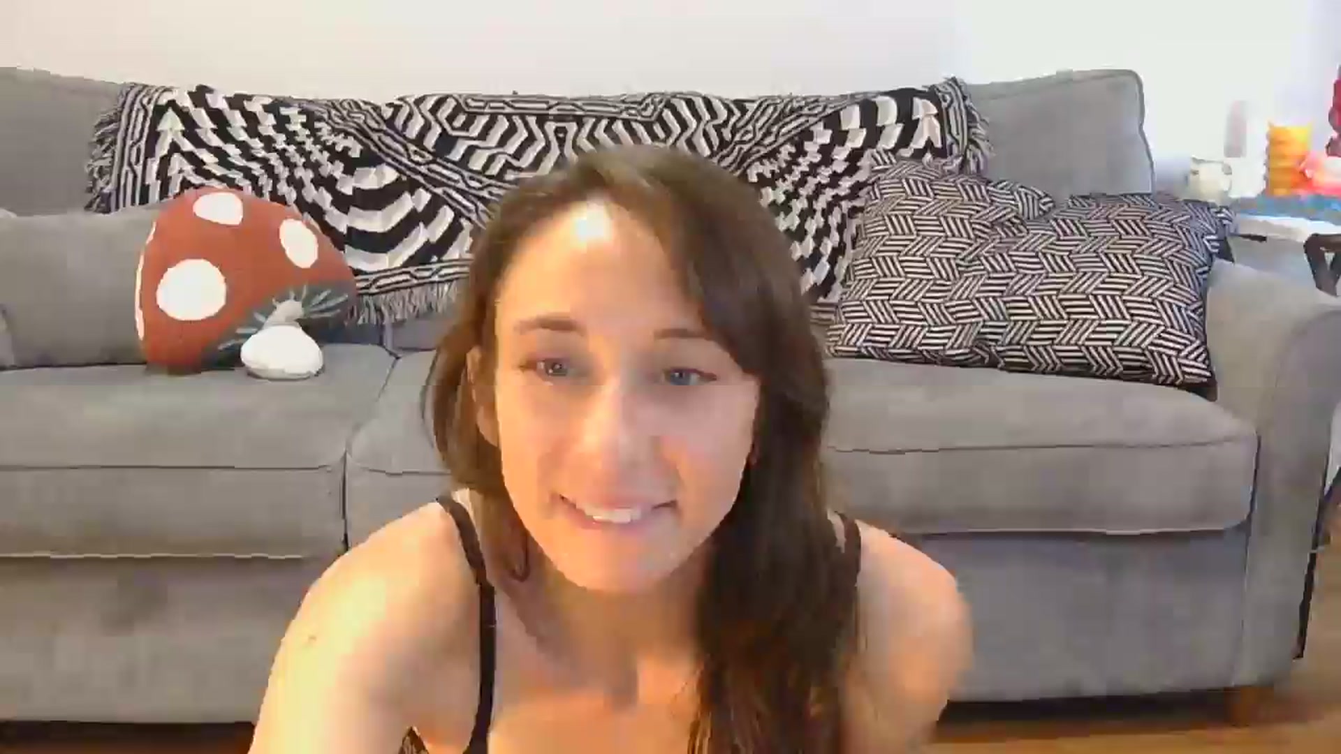 Gallery image thumbnail from HoneyinMay's myfreecams stream on, 09/22/2025, 19:37 image 14 of 20