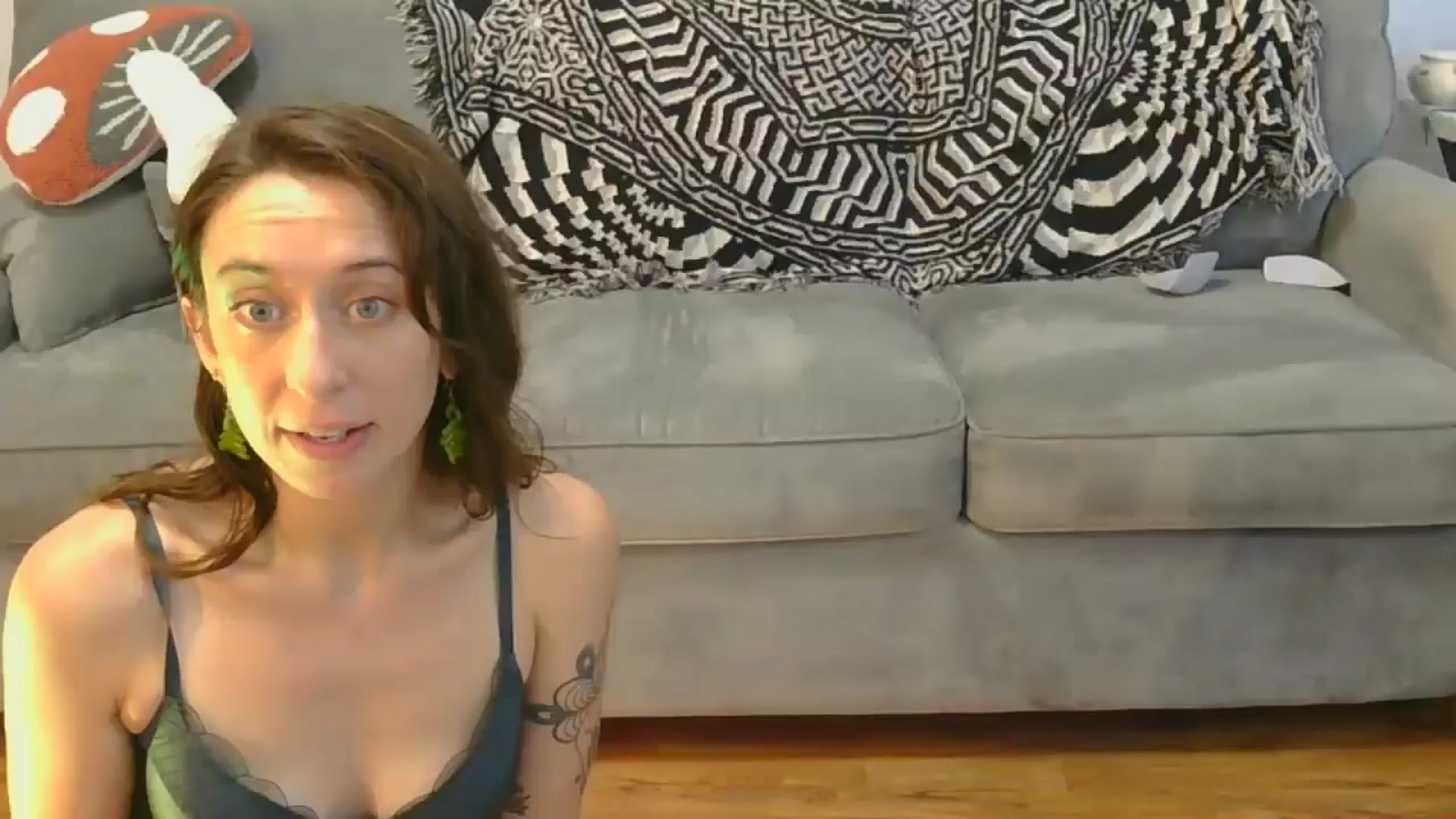 Gallery image thumbnail from HoneyinMay's myfreecams stream on, 09/26/2025, 18:30 image 16 of 20