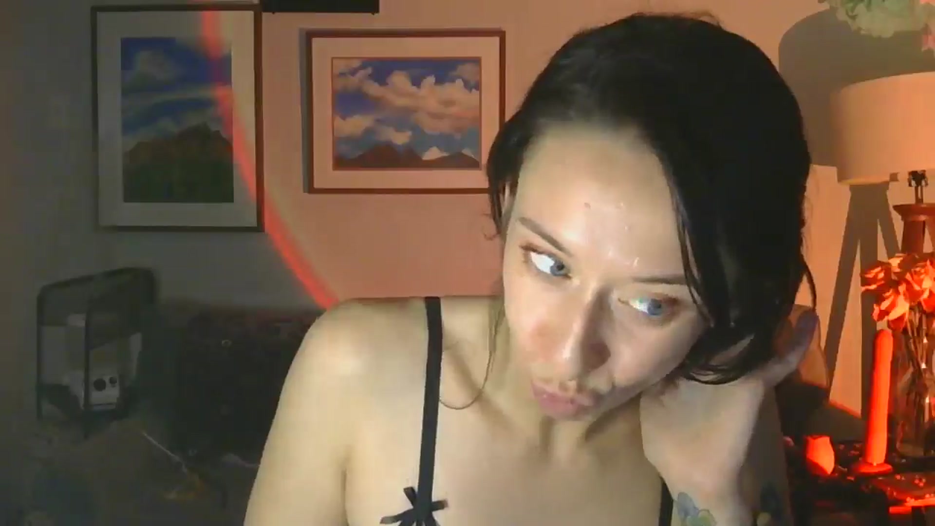 Gallery image thumbnail from HoneyinMay's myfreecams stream on, 02/15/2026, 01:23 image 18 of 20
