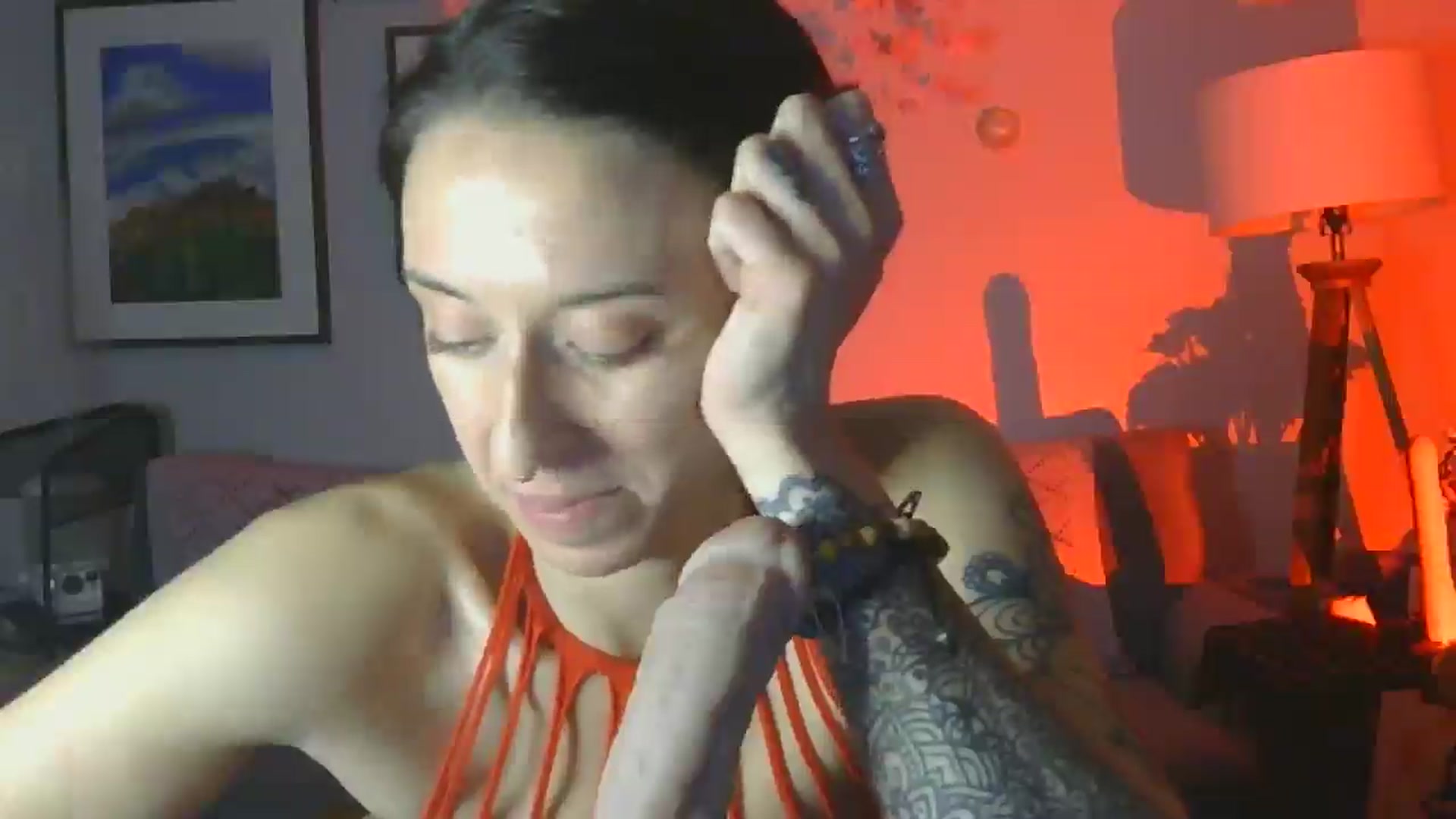Gallery image thumbnail from HoneyinMay's myfreecams stream on, 02/17/2026, 05:01 image 18 of 20