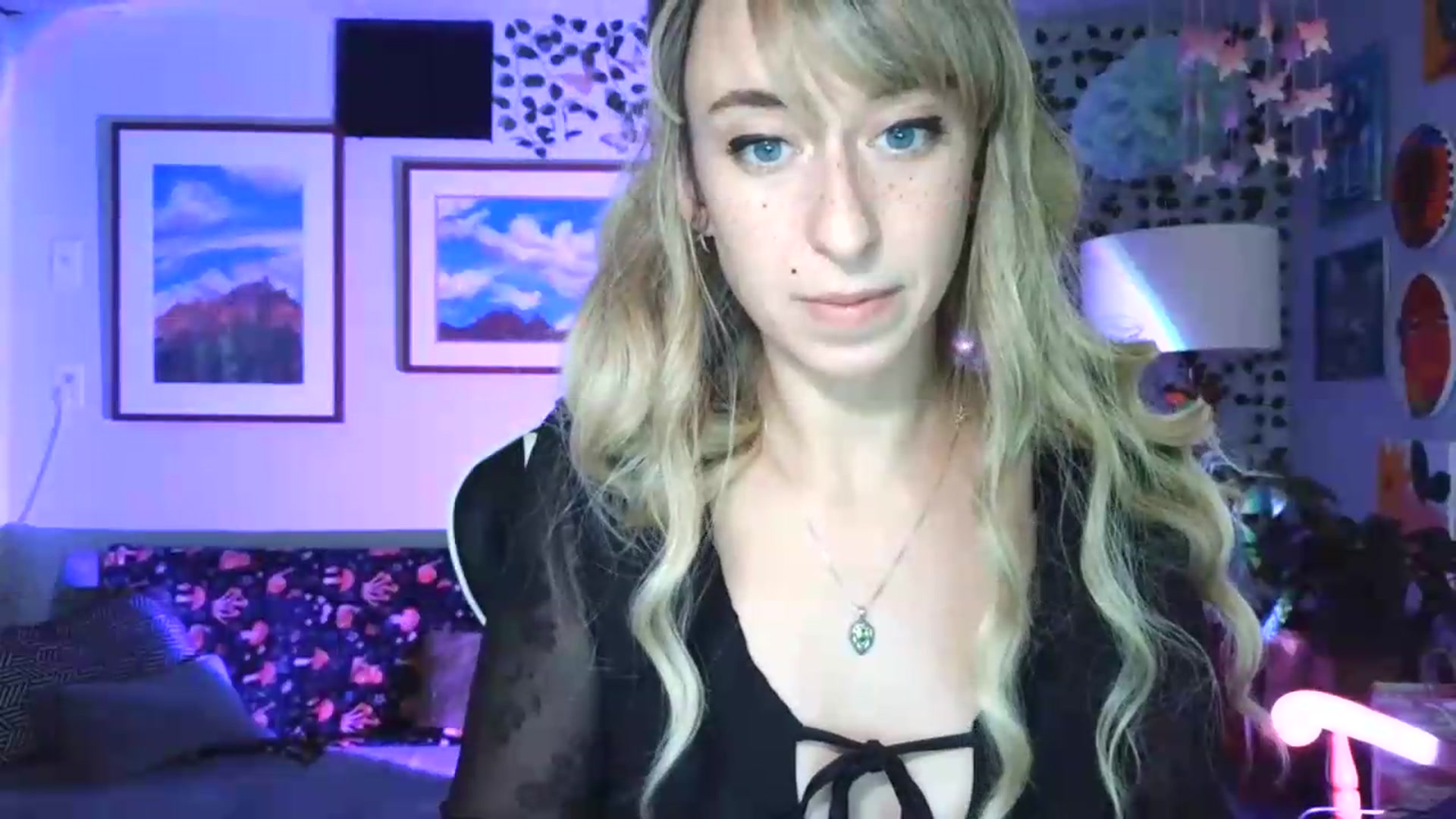 Gallery image thumbnail from HoneyinMay's myfreecams stream on, 08/03/2026, 14:52 image 16 of 20