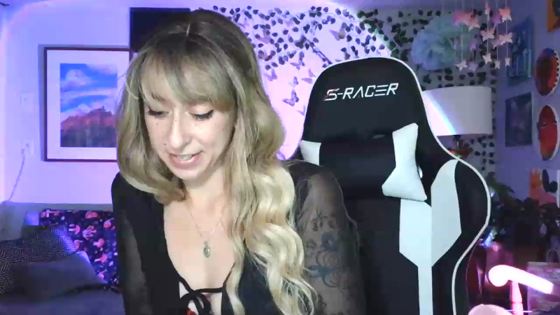 Gallery image thumbnail from HoneyinMay's myfreecams stream on, 08/03/2026, 14:52 image 10 of 20