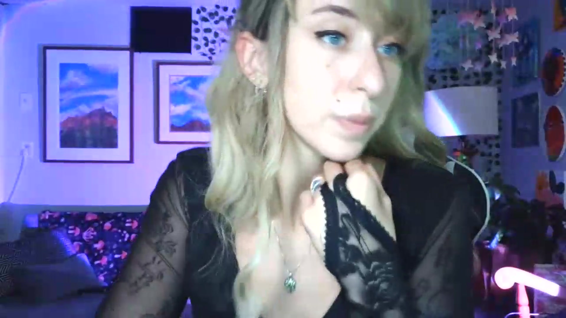 Gallery image thumbnail from HoneyinMay's myfreecams stream on, 08/03/2026, 14:52 image 12 of 20
