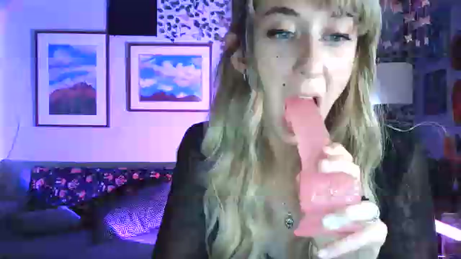Gallery image thumbnail from HoneyinMay's myfreecams stream on, 08/03/2026, 16:16 image 5 of 20