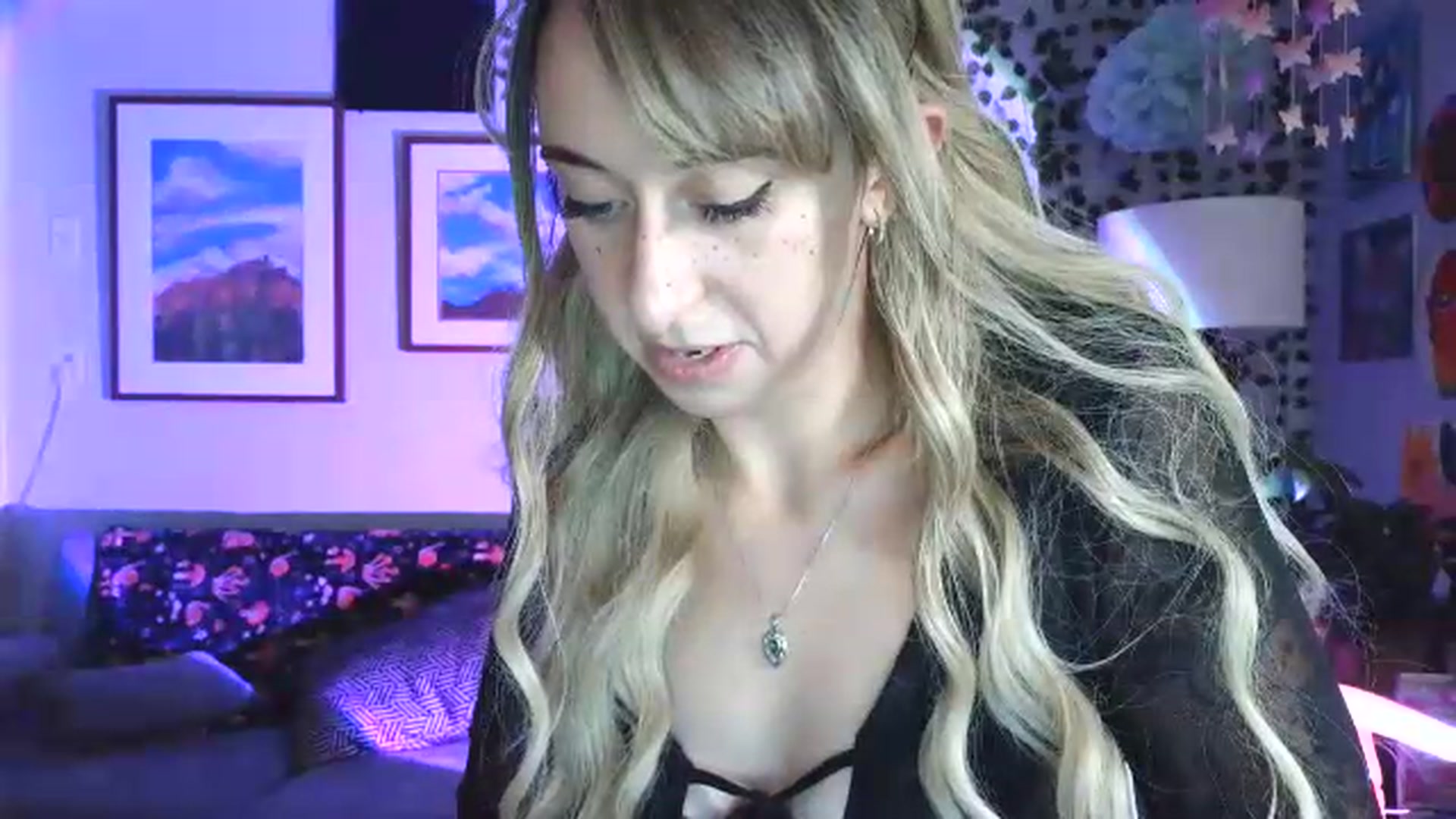 Gallery image thumbnail from HoneyinMay's myfreecams stream on, 08/03/2026, 16:16 image 4 of 20