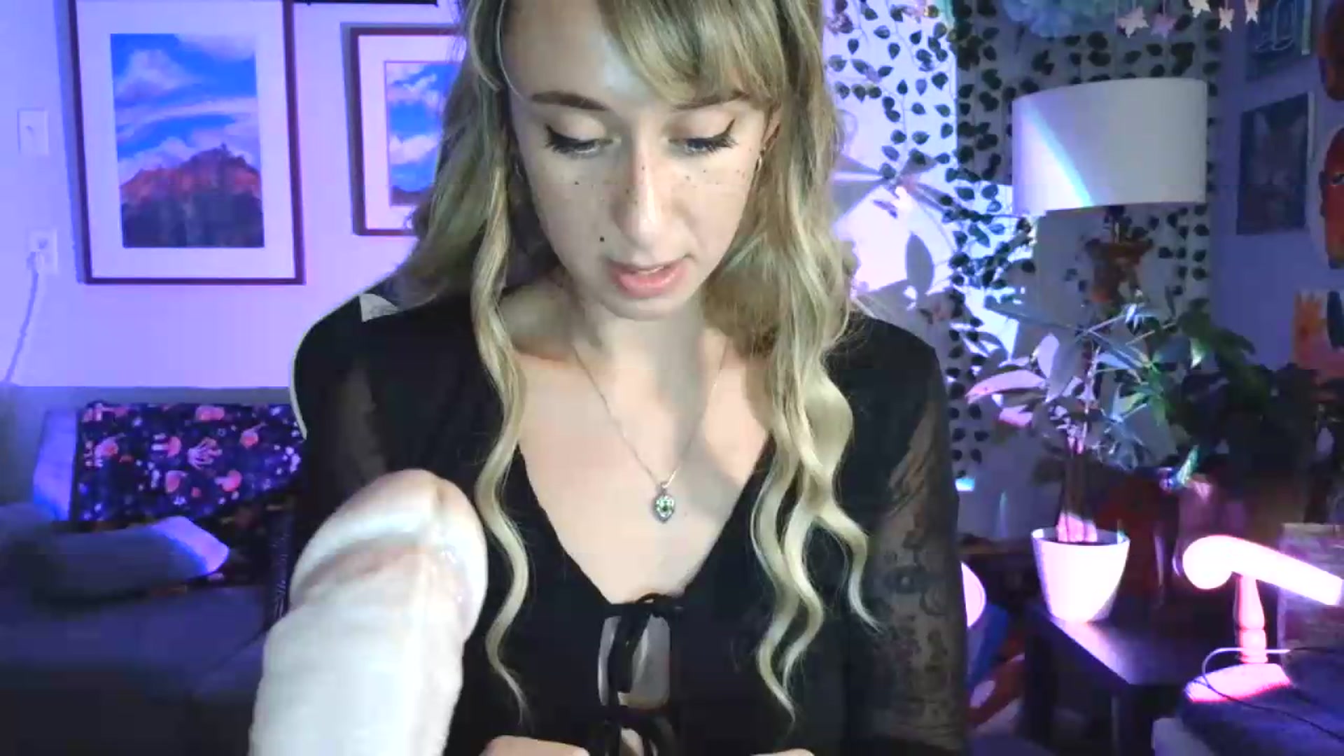 Gallery image thumbnail from HoneyinMay's myfreecams stream on, 08/03/2026, 16:54 image 2 of 20