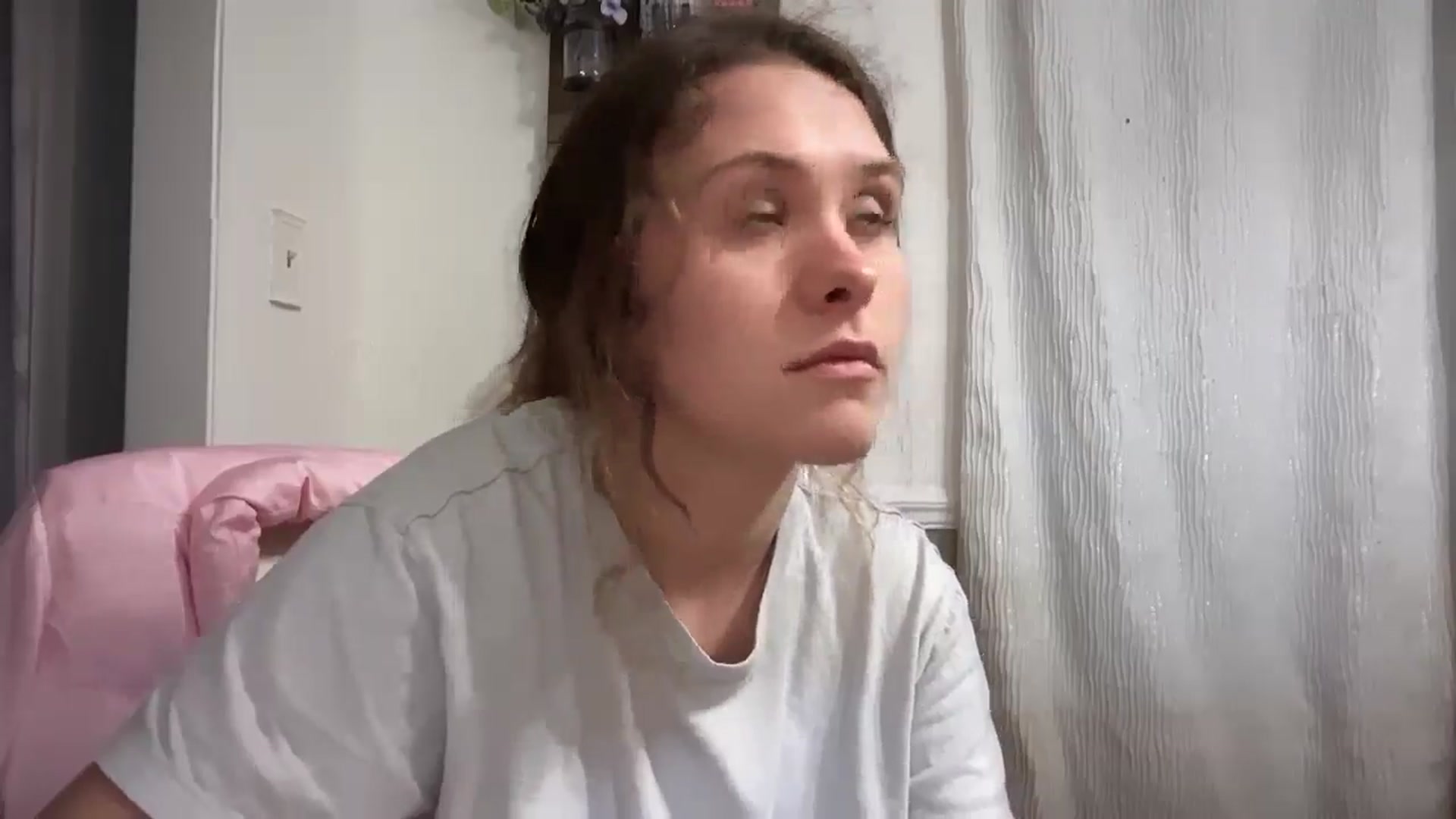 Gallery image thumbnail from Honeykissesxo's myfreecams stream on, 01/07/2026, 10:25 image 5 of 20