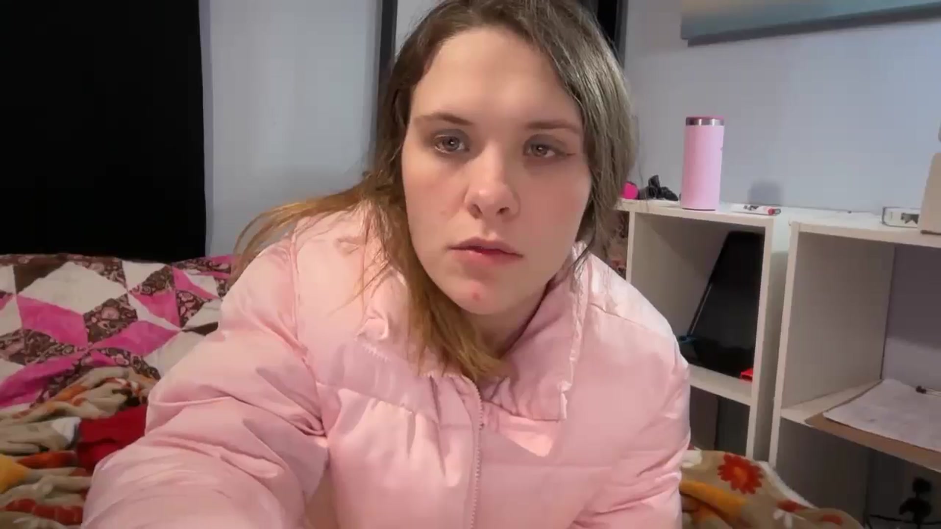 Gallery image thumbnail from Honeykissesxo's myfreecams stream on, 01/12/2026, 09:37 image 19 of 20
