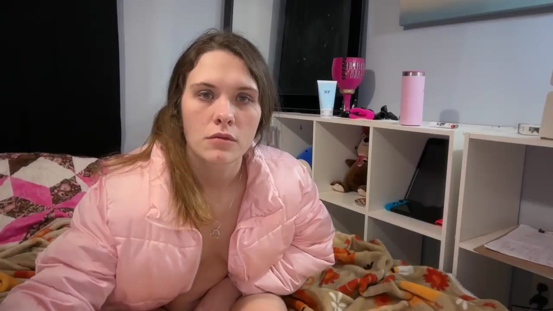 Gallery image thumbnail from Honeykissesxo's myfreecams stream on, 01/12/2026, 09:37 image 18 of 20