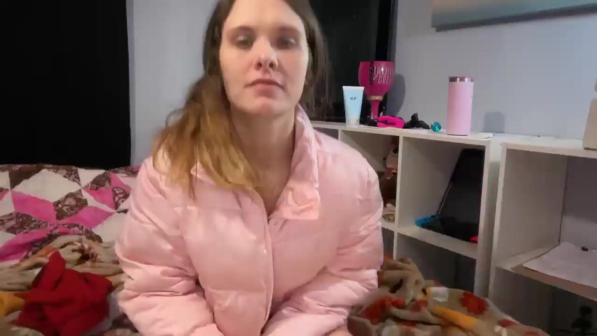 Gallery image thumbnail from Honeykissesxo's myfreecams stream on, 01/12/2026, 09:59 image 1 of 20